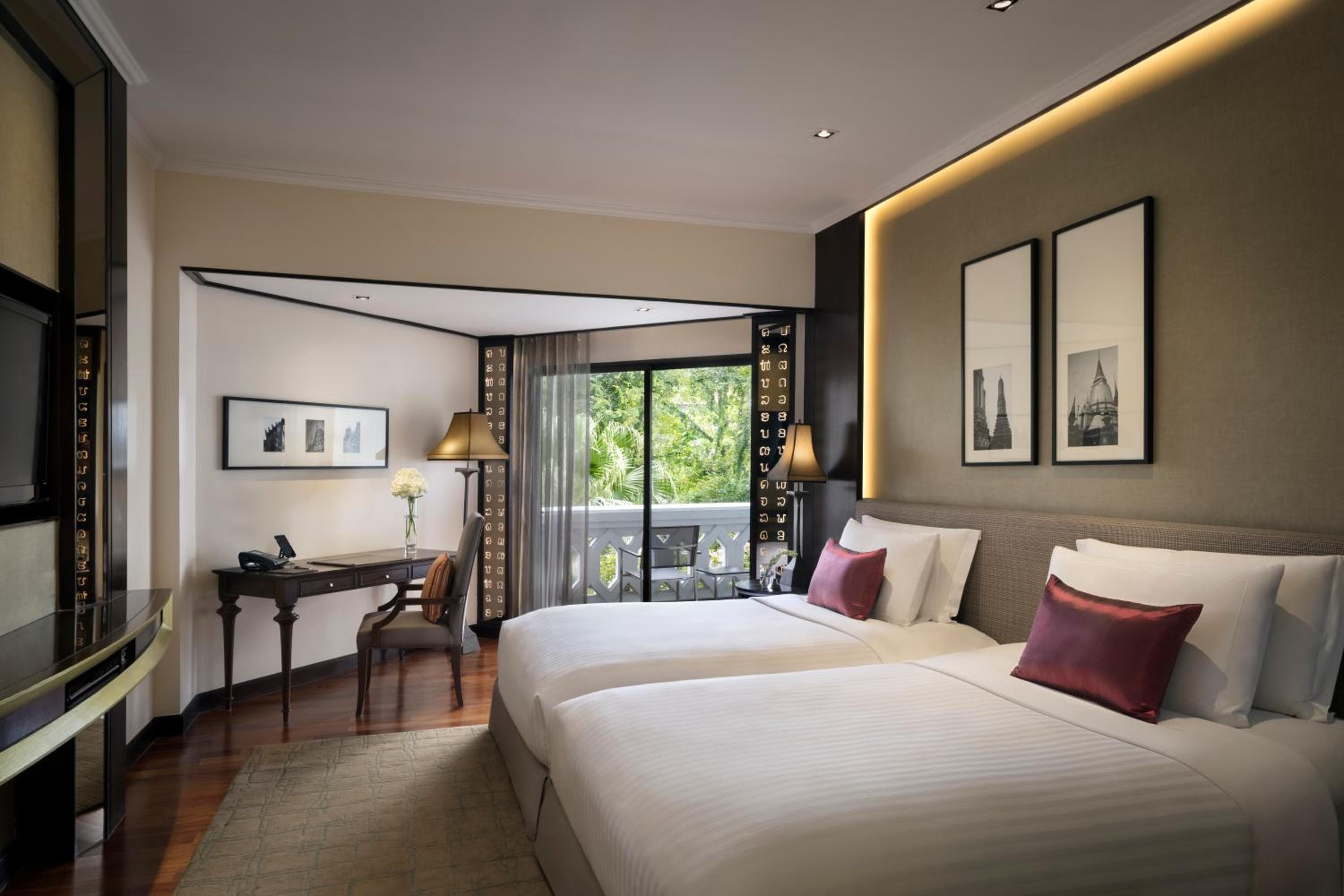 Anantara Riverside Bangkok Resort — 20