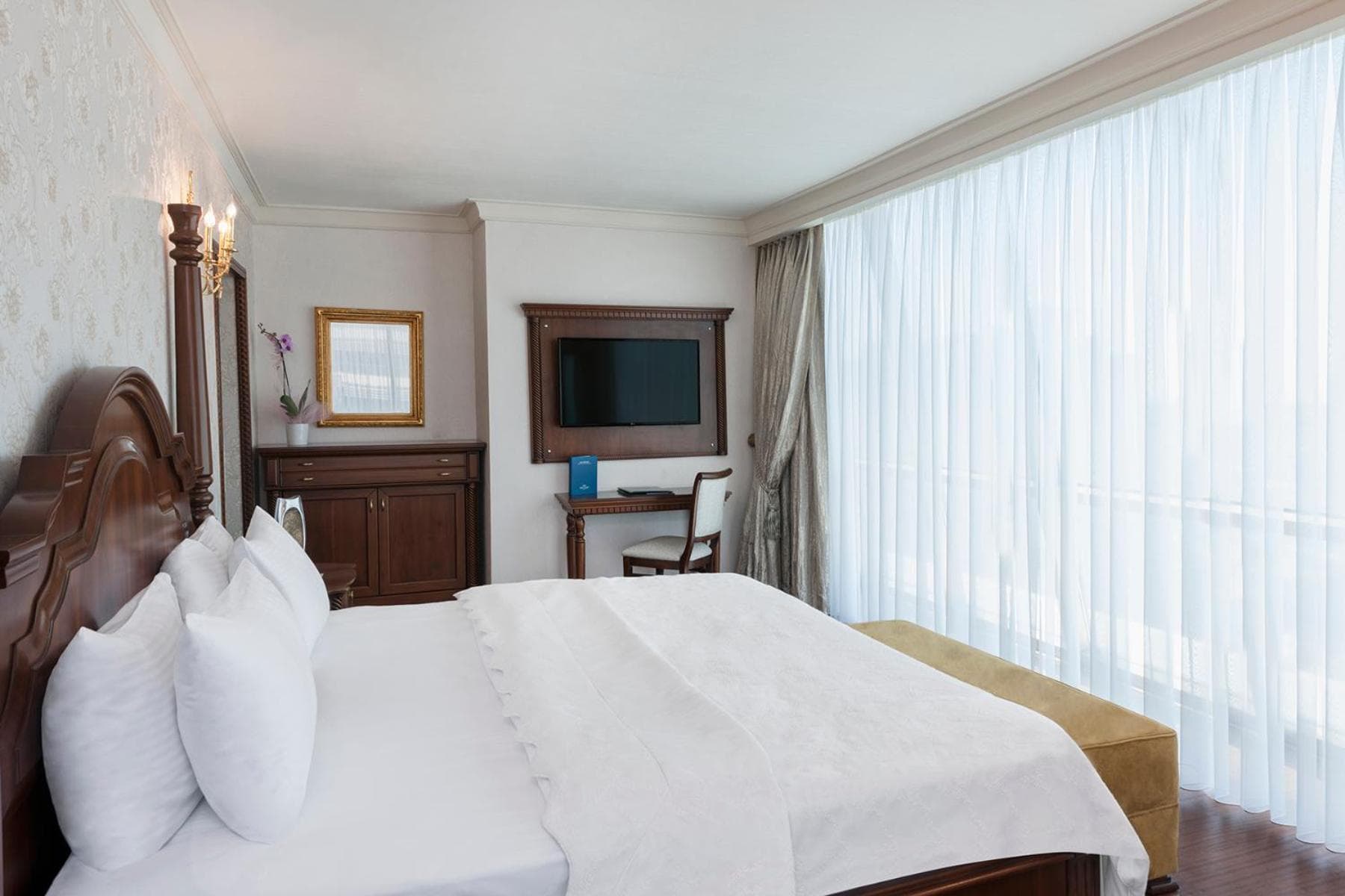 Elite World Estambul Taksim — 20
