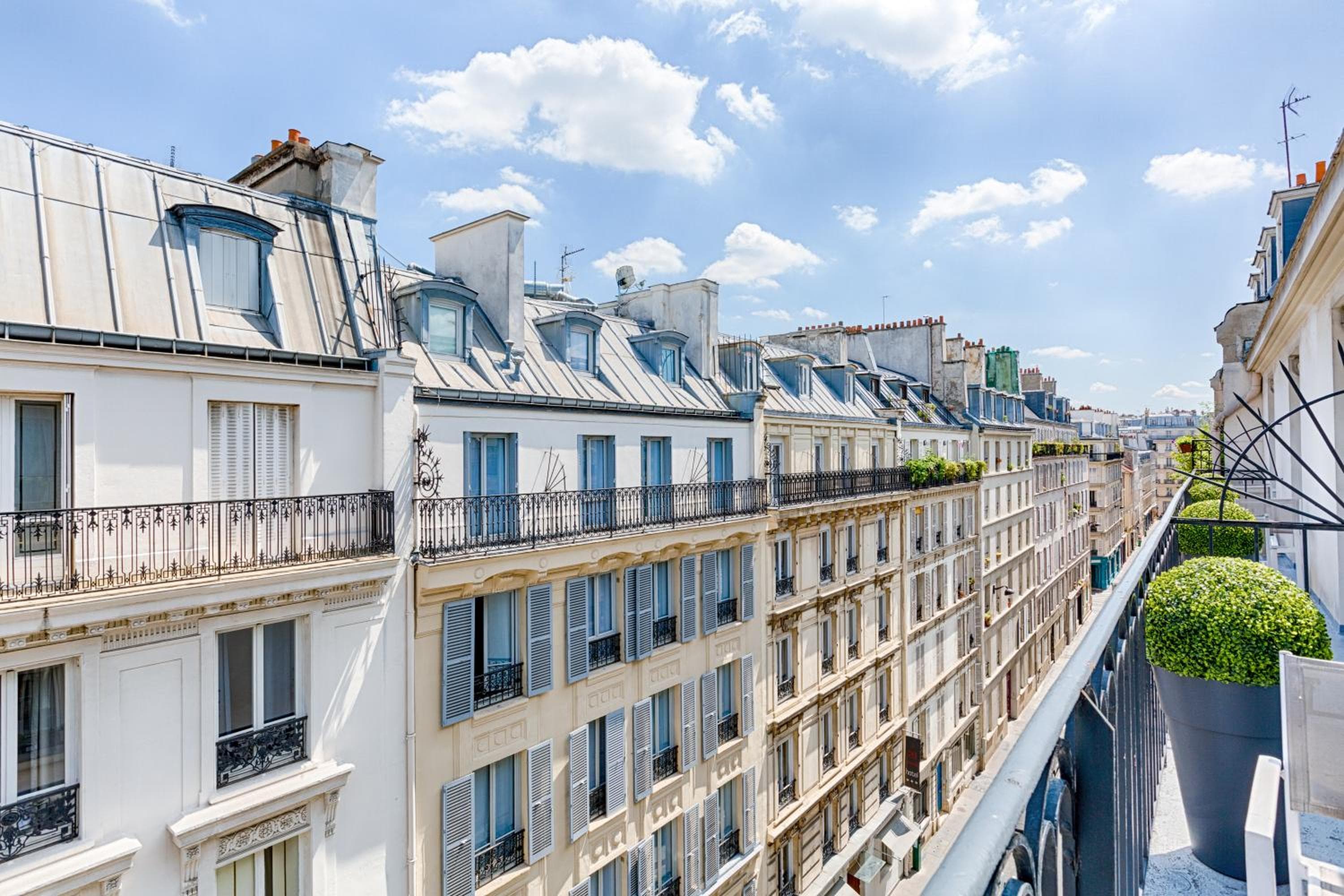 Hotel Gabriel París — 26
