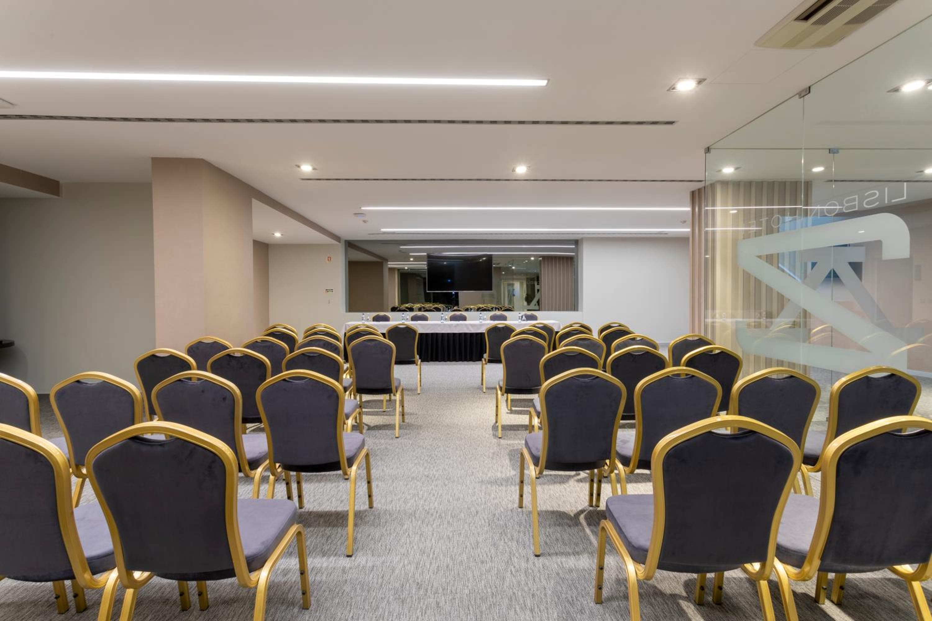 Czar Lisbon Hotel — 27