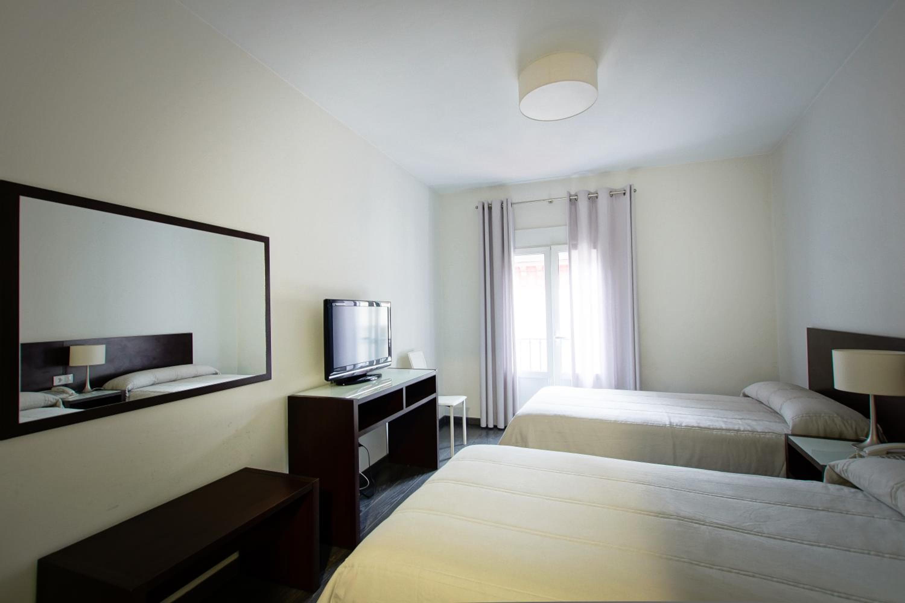 Hotel Madrid de Sevilla — 26