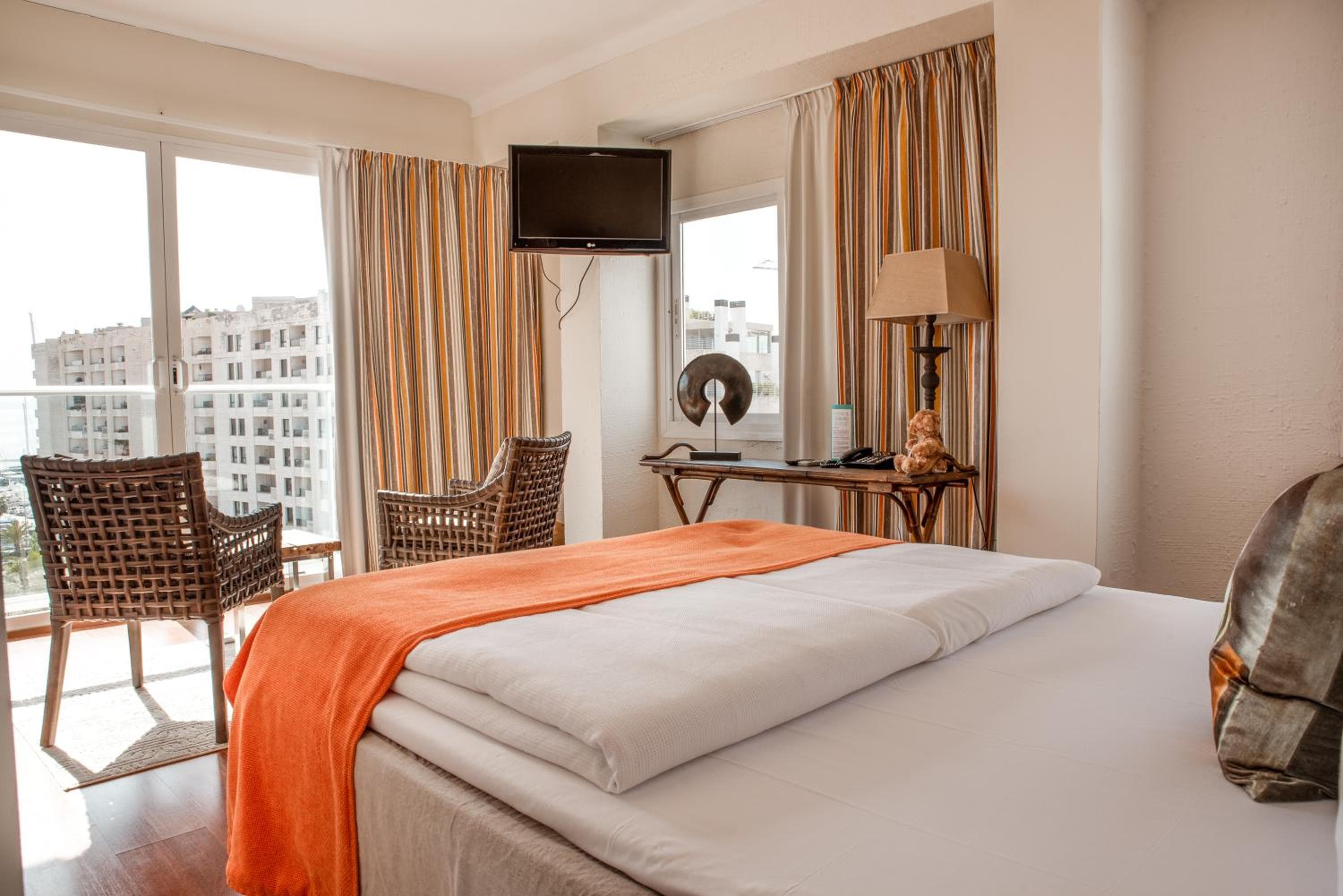 Hotel Feliz — 26