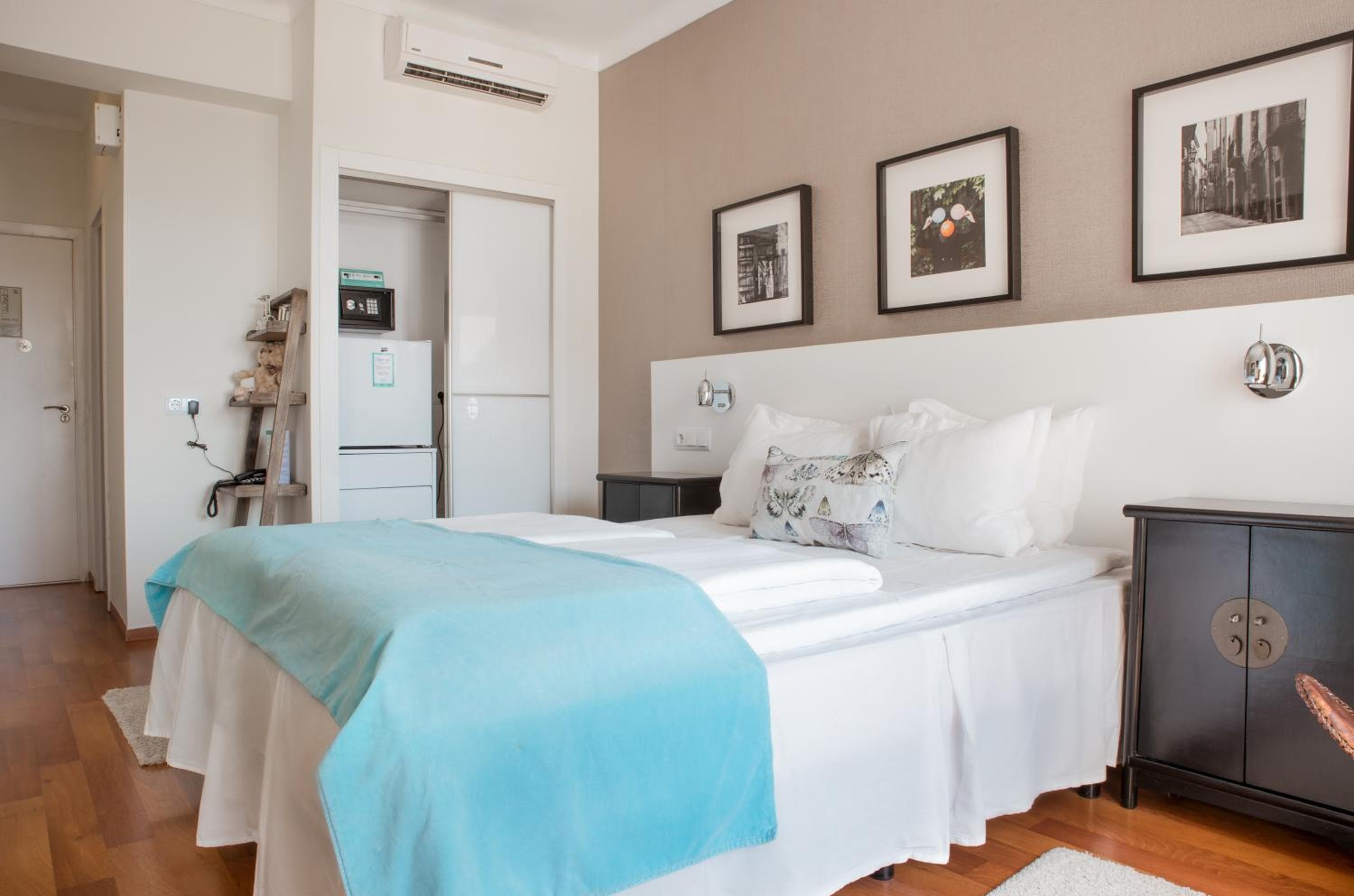 Hotel Feliz — 20