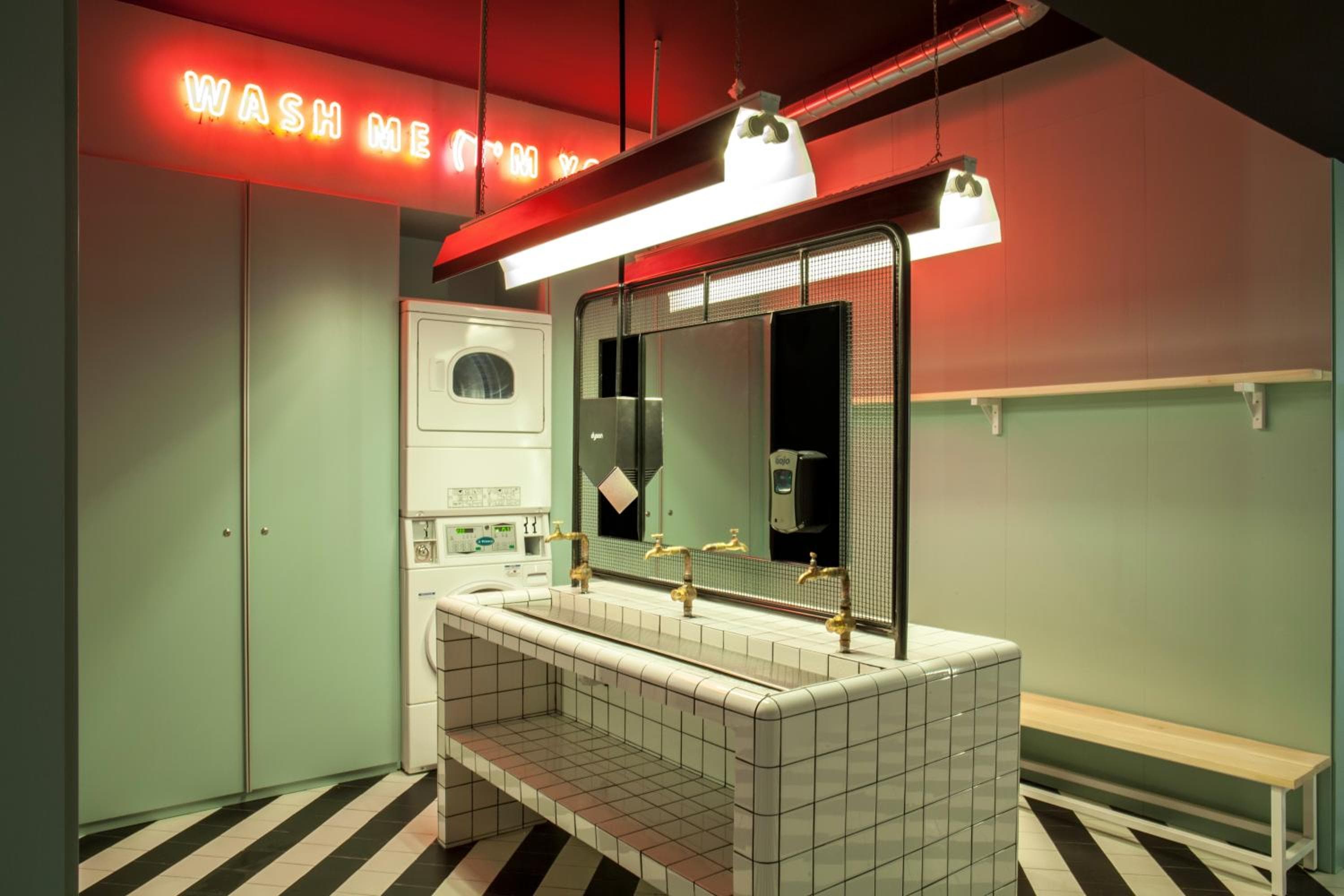 Bastardo Hostel — 29
