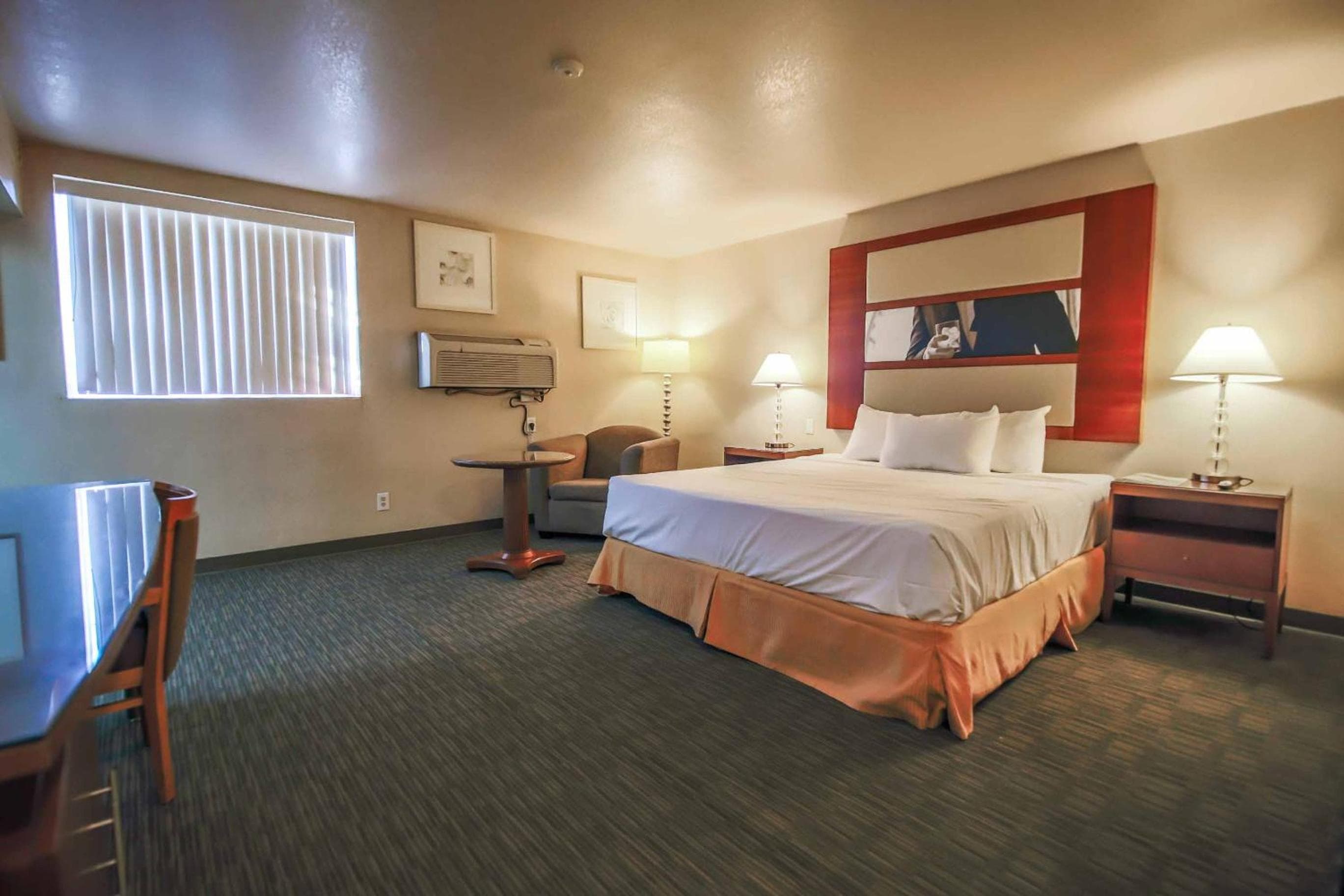 Sunrise Inn — 24