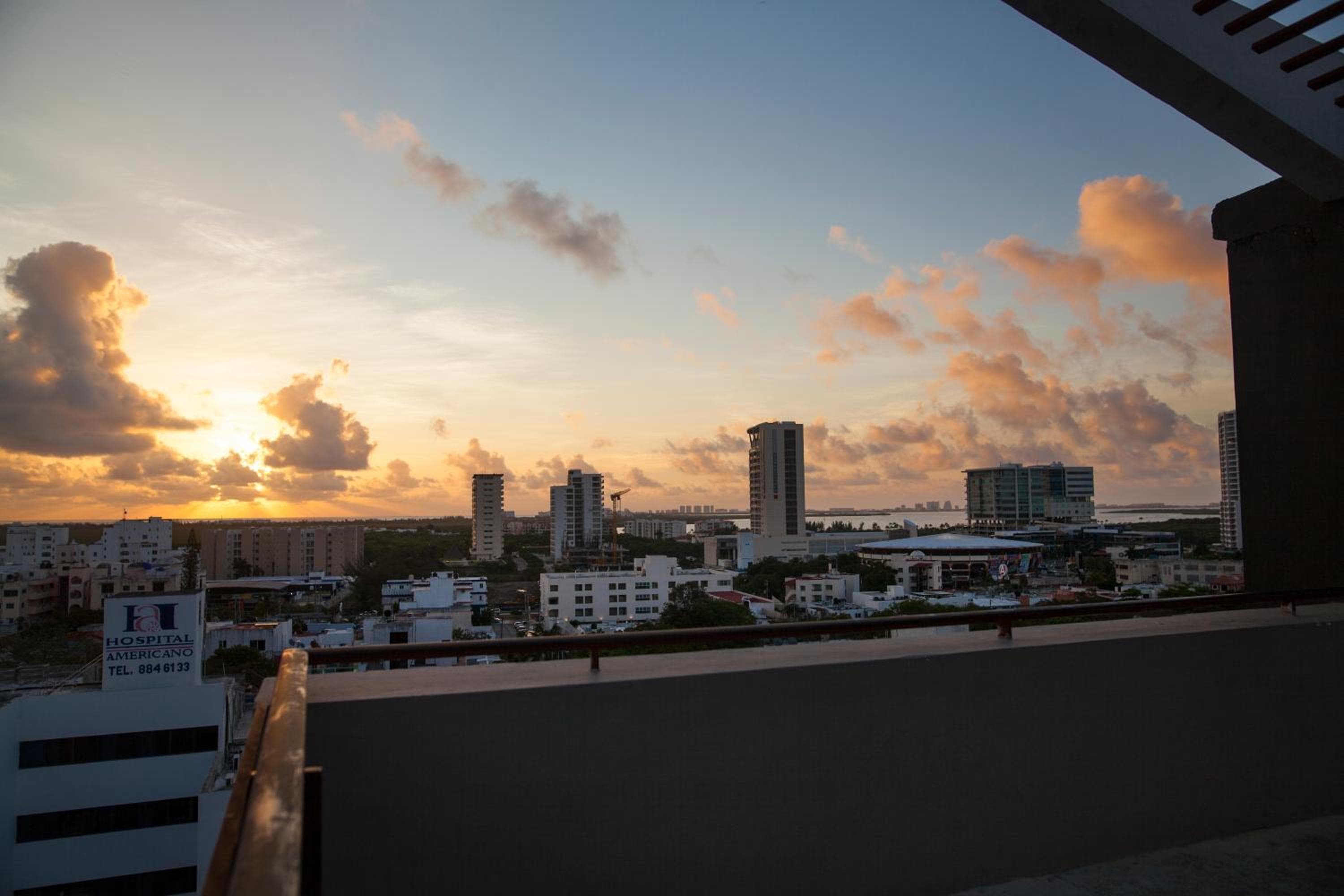 Wyndham Garden Cancun Downtown — 16