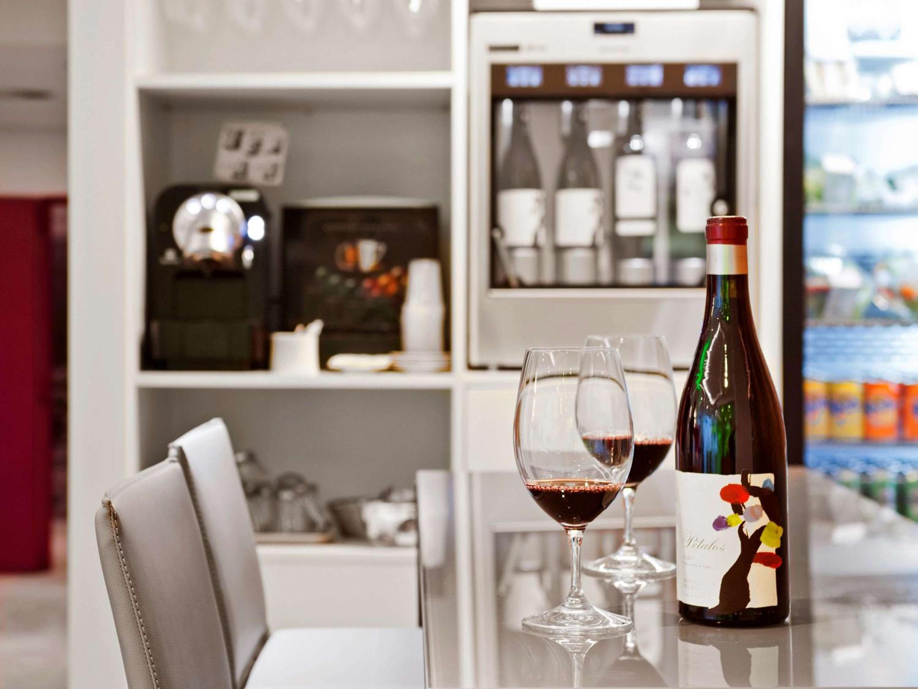 Ibis Styles Madrid Prado — 4