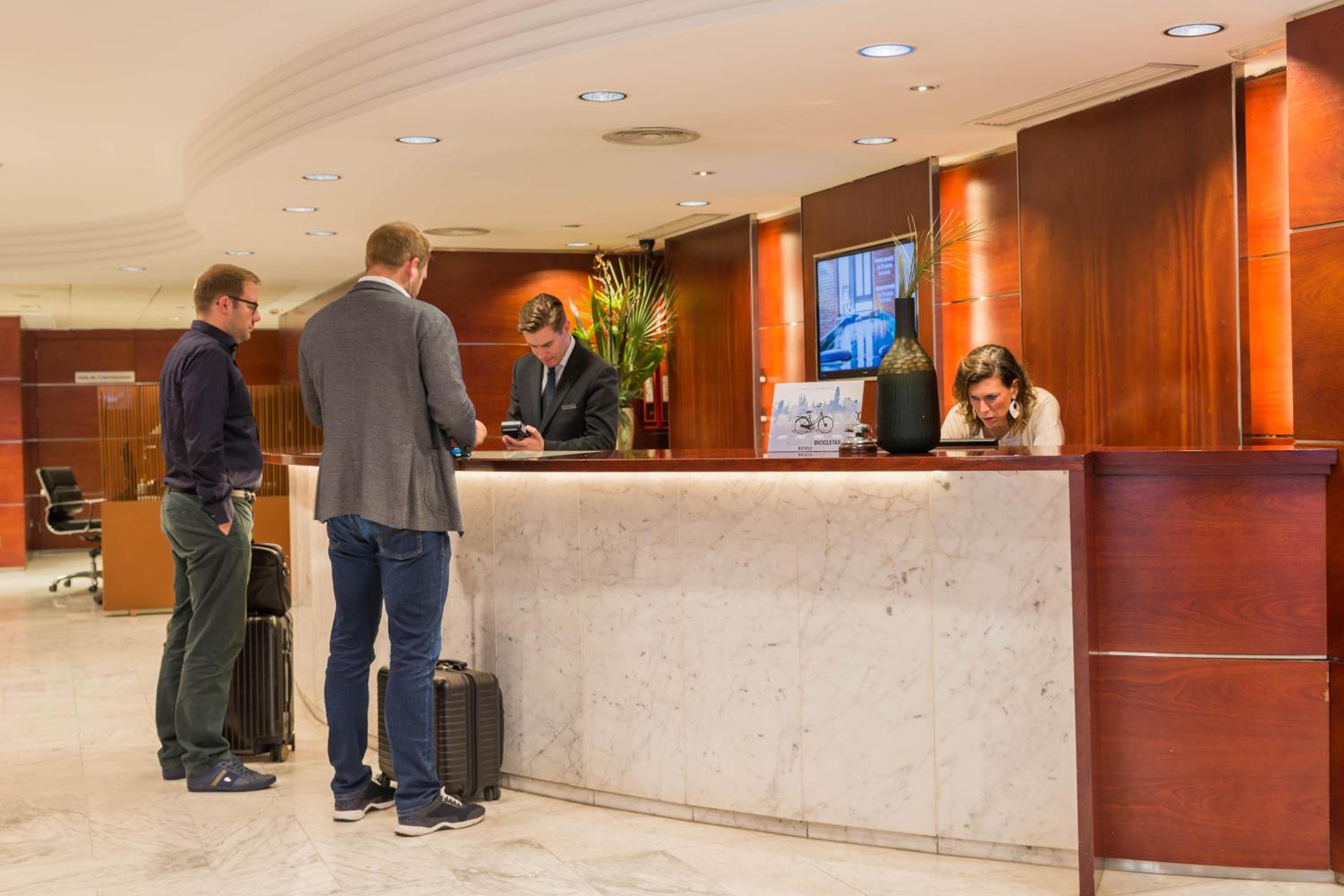 Aparthotel Mariano Cubi Barcelona — 19