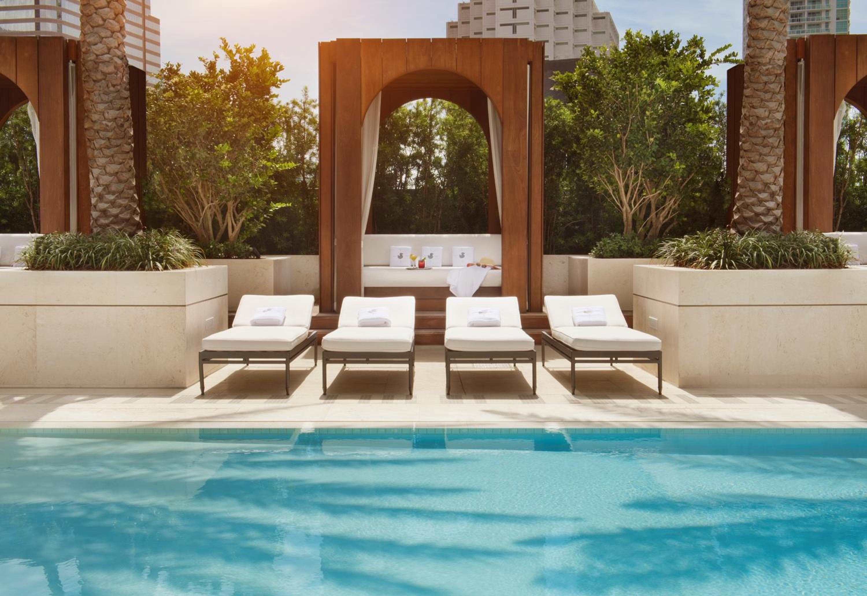SLS LUX Brickell — 7