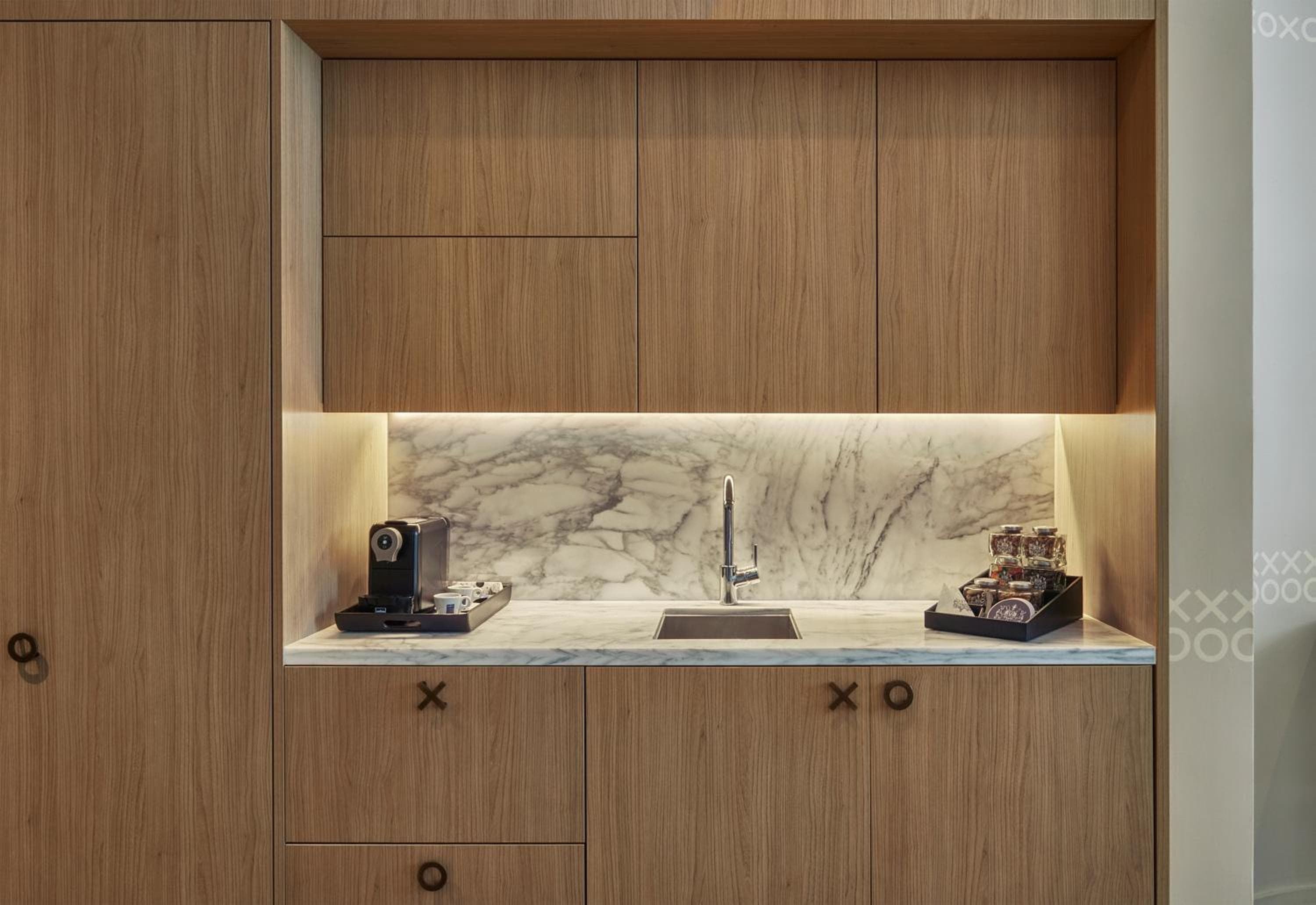 SLS LUX Brickell — 15