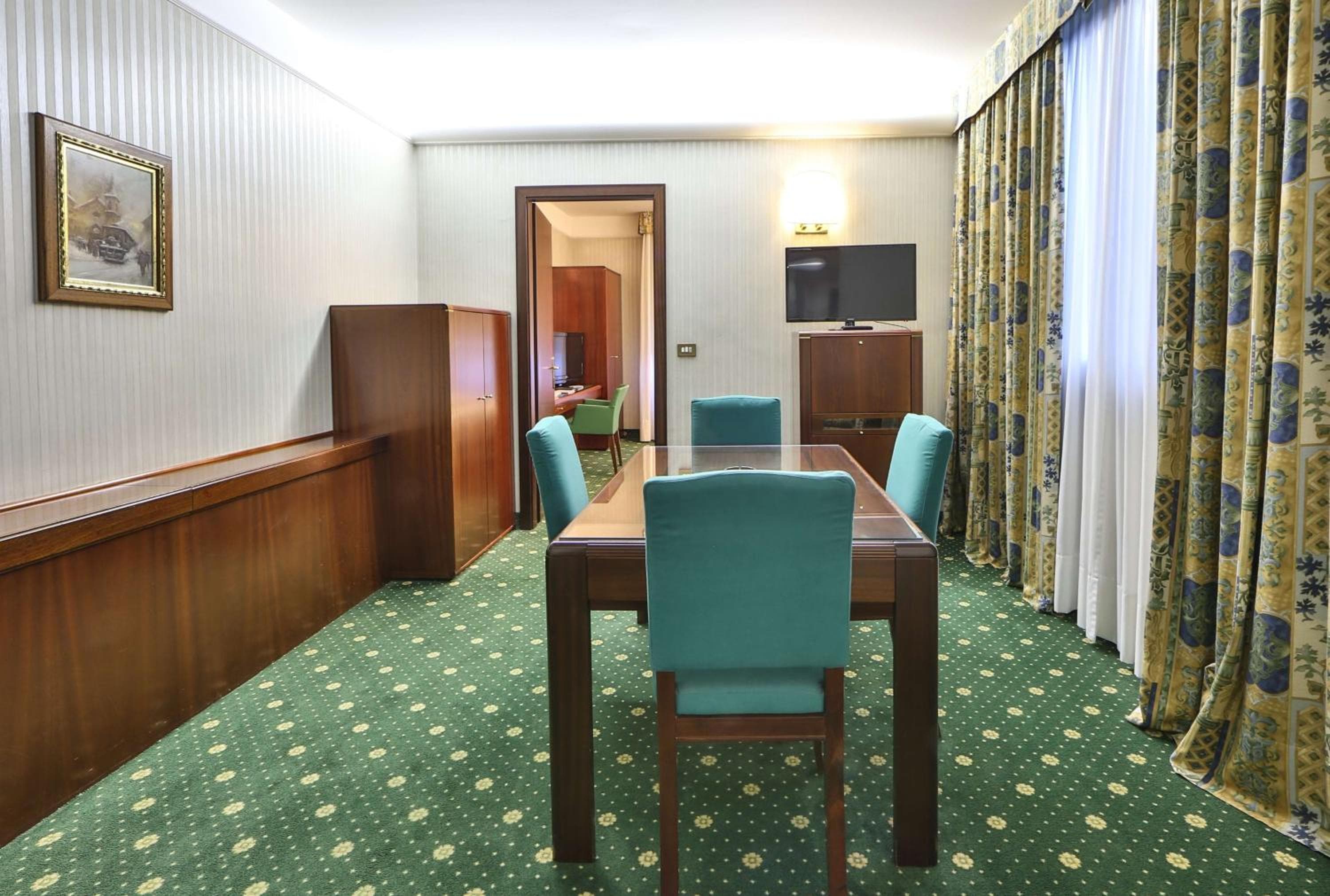 Hotel Astoria Sure Hotel Collection By Best Western — 27