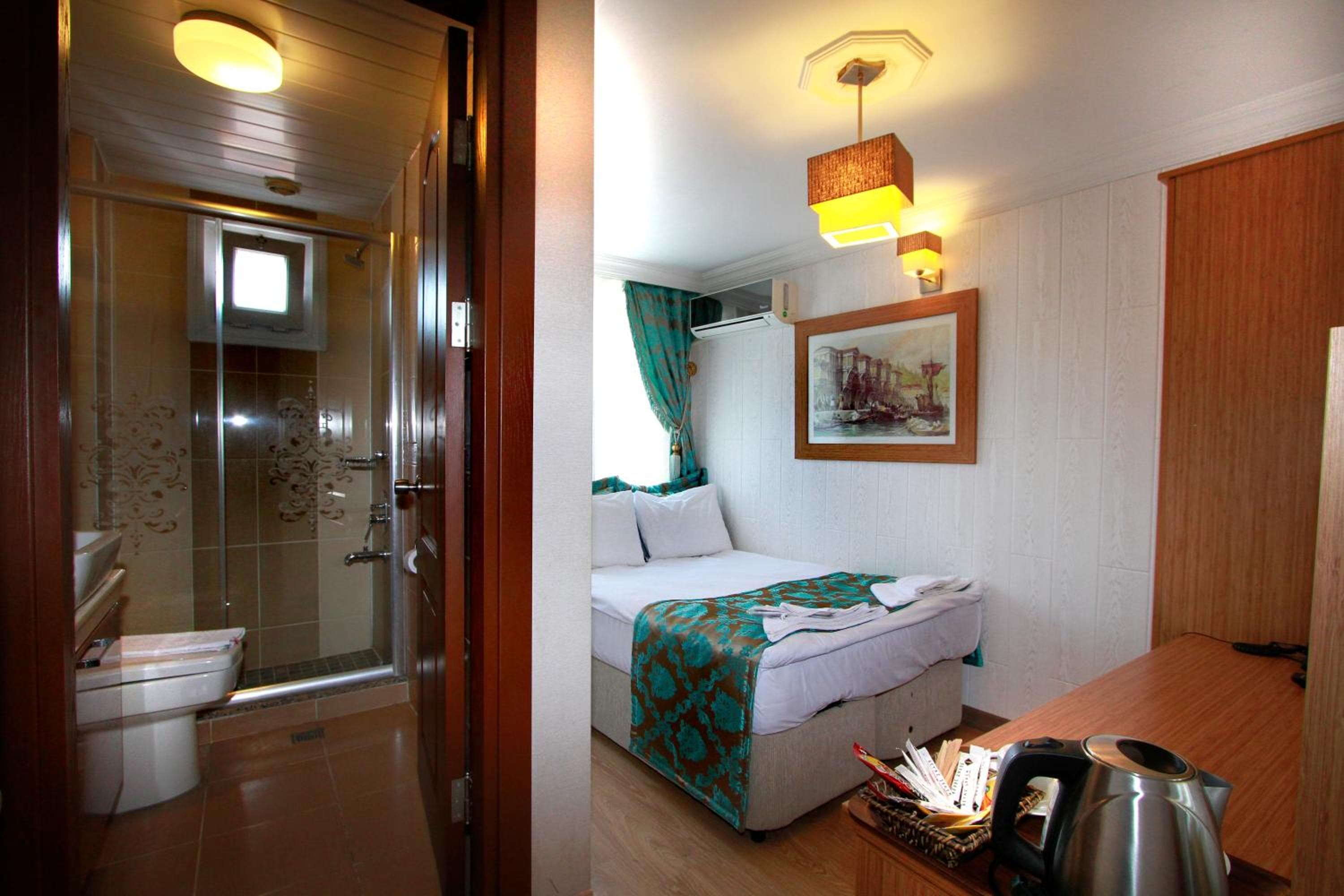 Agora Boutique Hotel & Bistro — 30