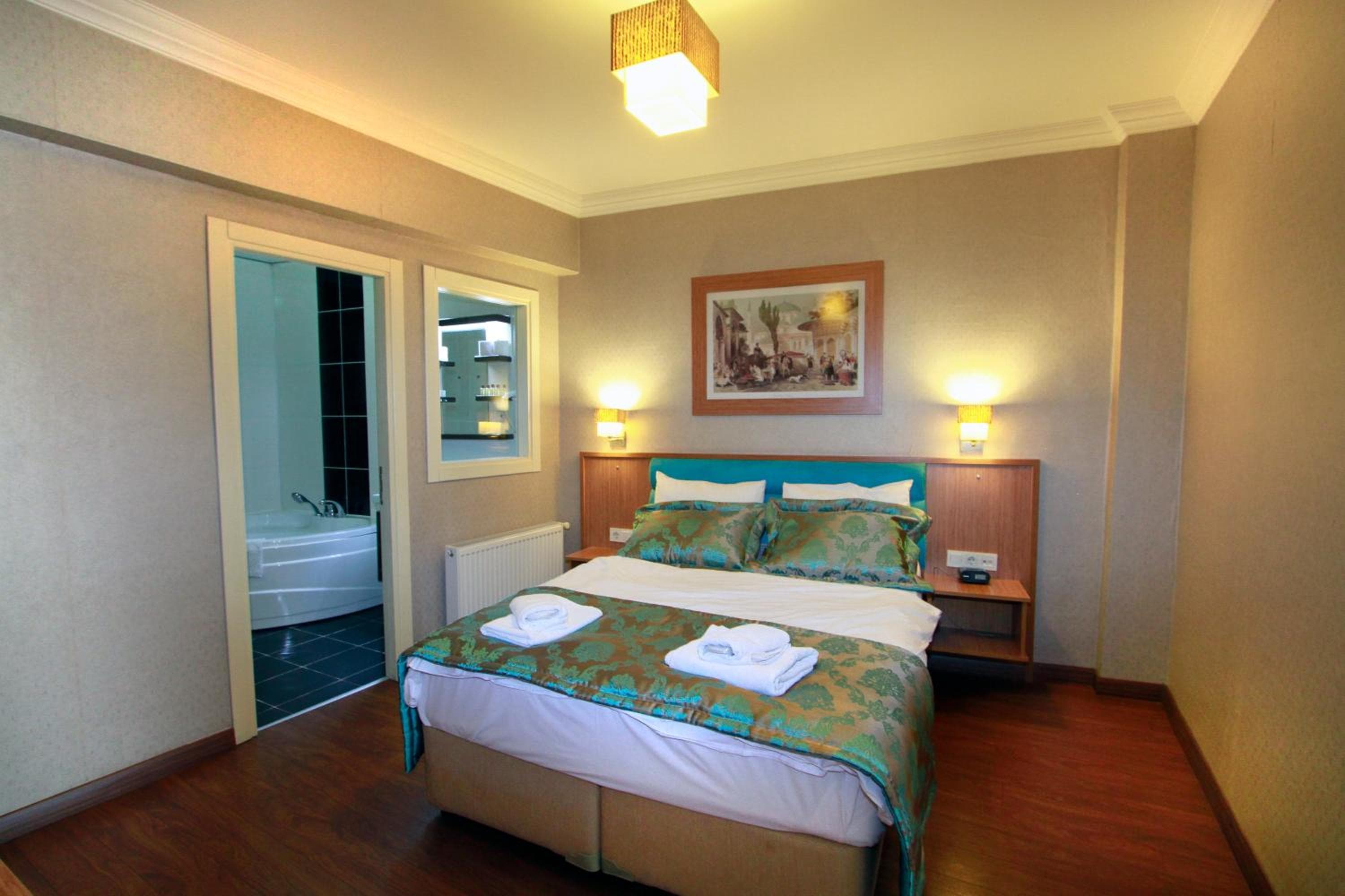 Agora Boutique Hotel & Bistro — 28