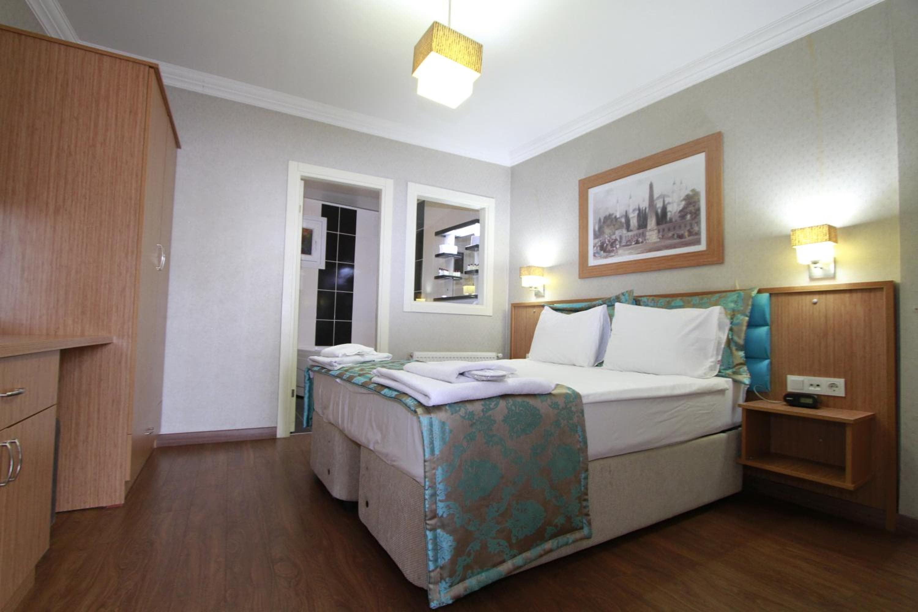 Agora Boutique Hotel & Bistro — 18