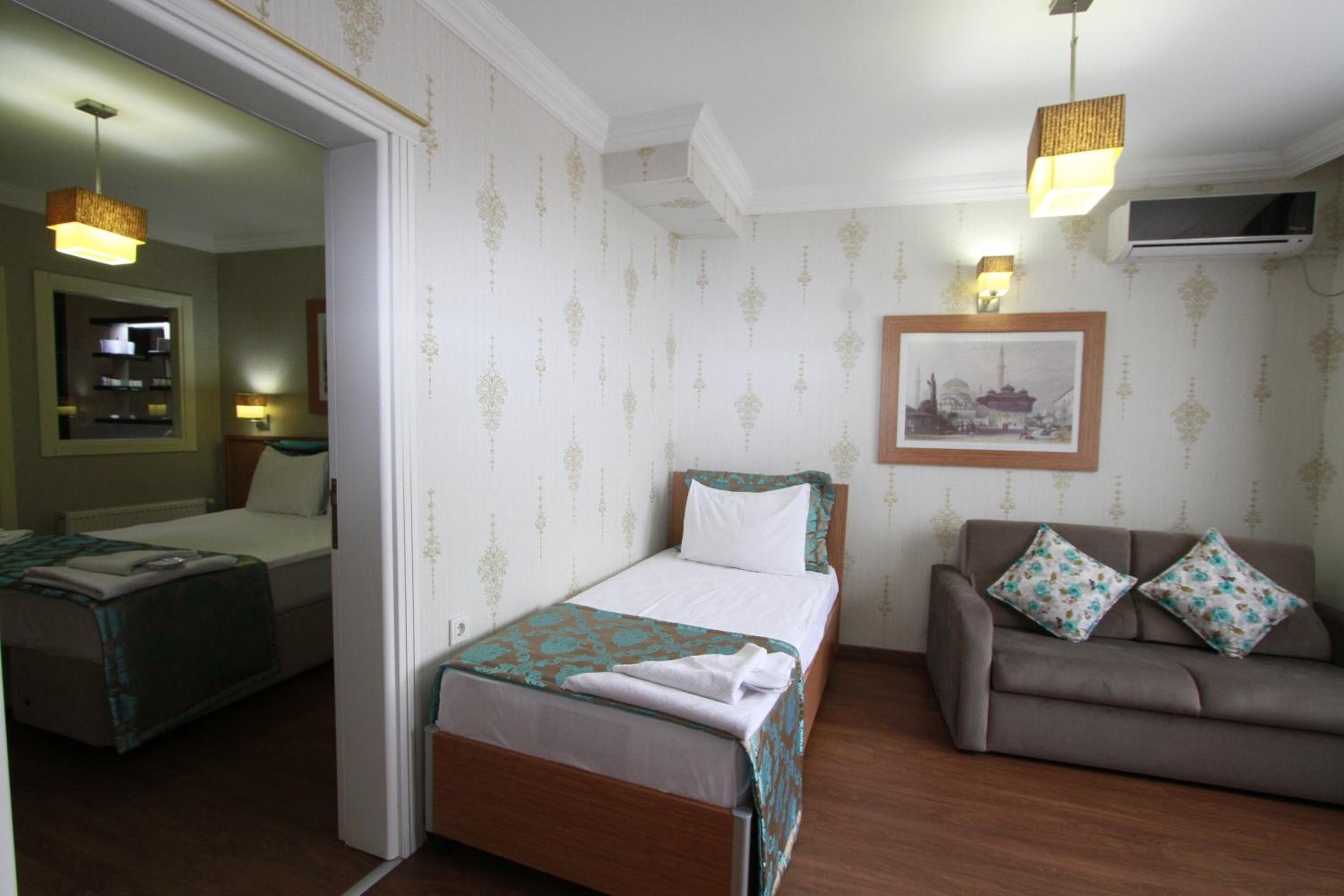Agora Boutique Hotel & Bistro — 19
