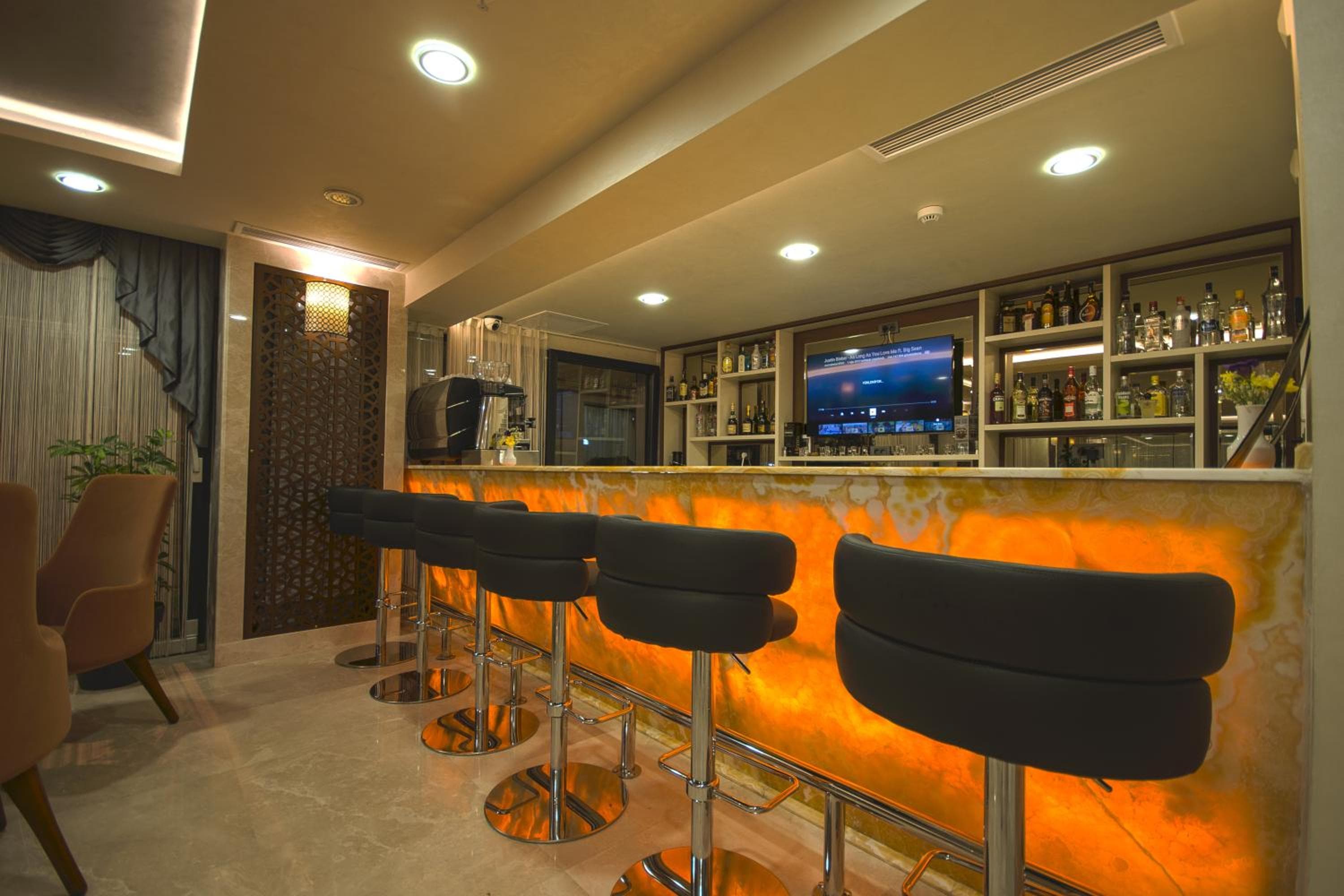 Antusa Palace Hotel & Spa — 7