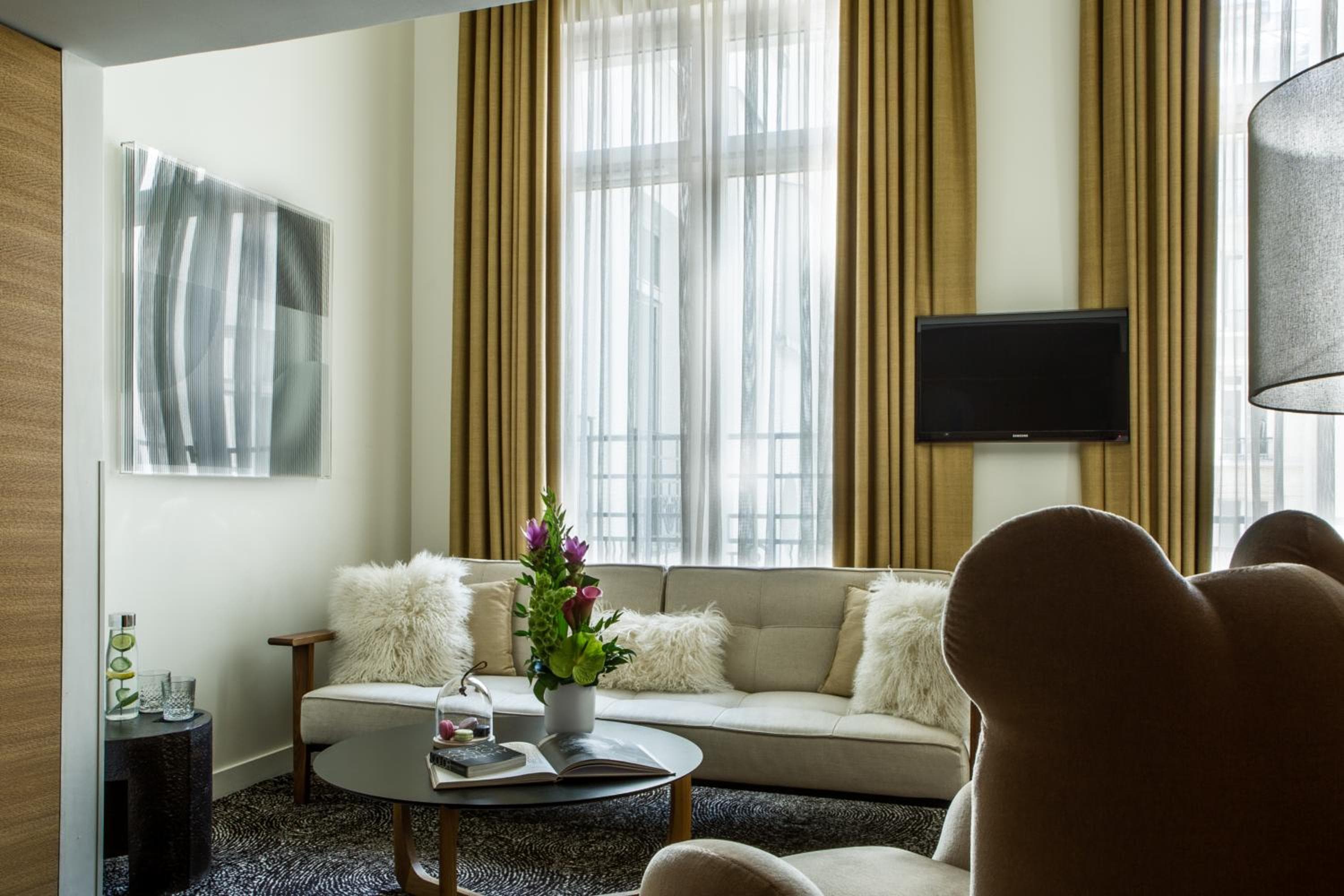 Hotel Marignan Campos Elíseos — 24