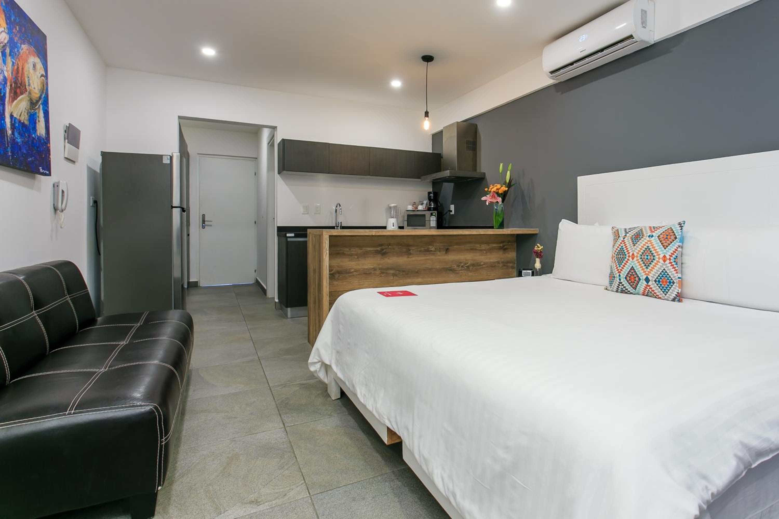 Studio 30 Condhotel by Nah Hotels — 27
