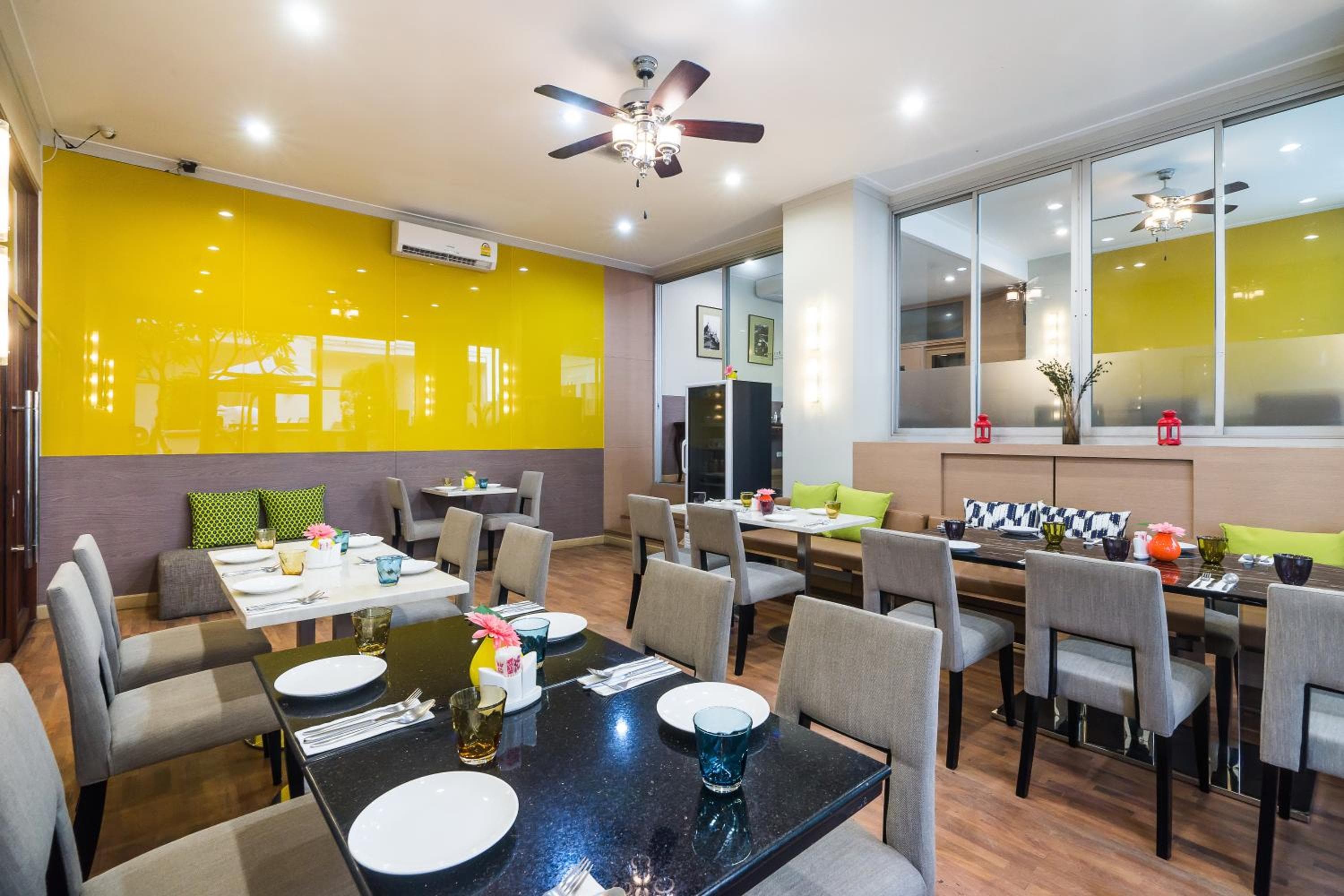 Asoke Residence Sukhumvit by UHG — 15