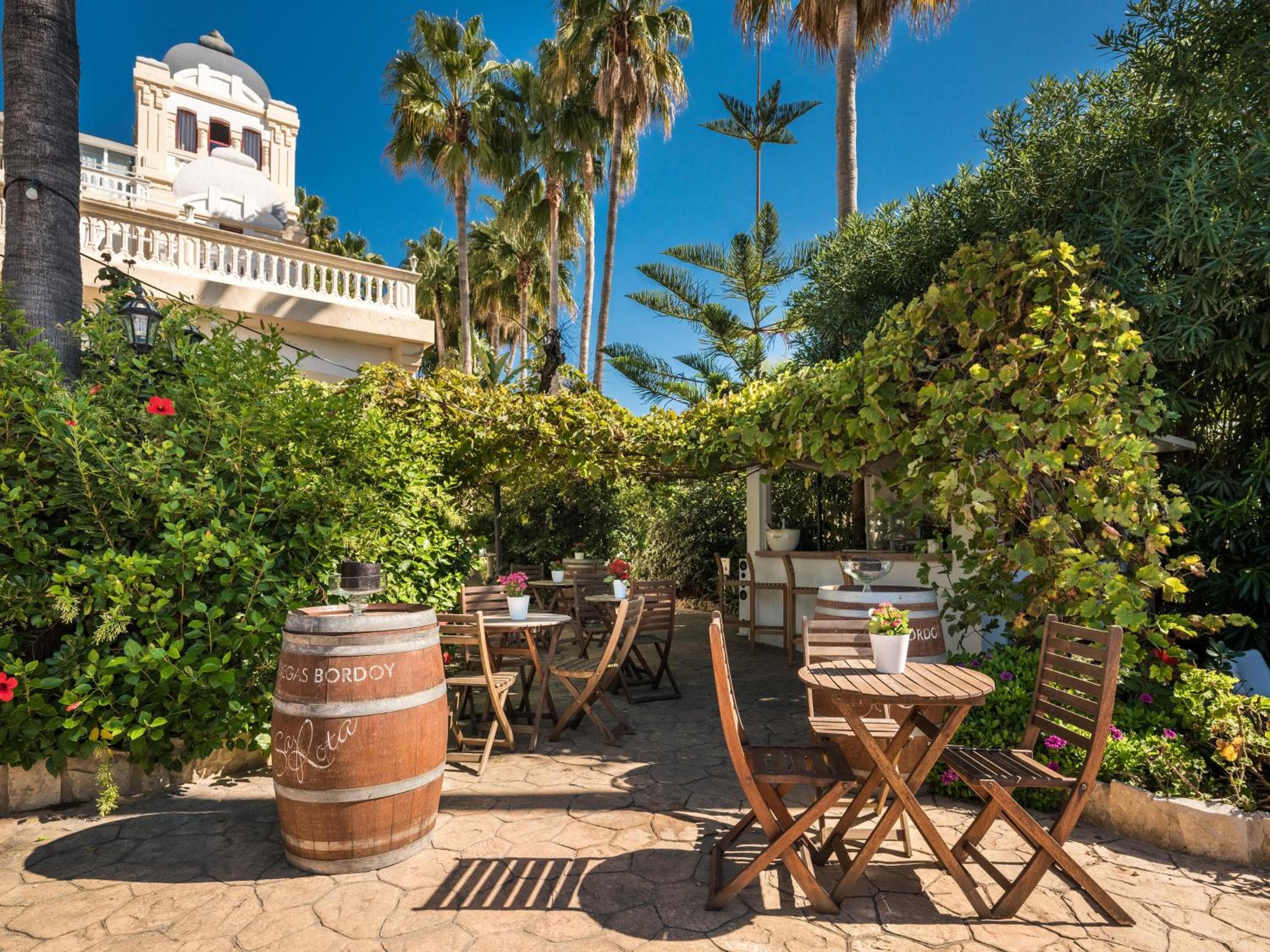 Hotel Ciutat Jardi — 27