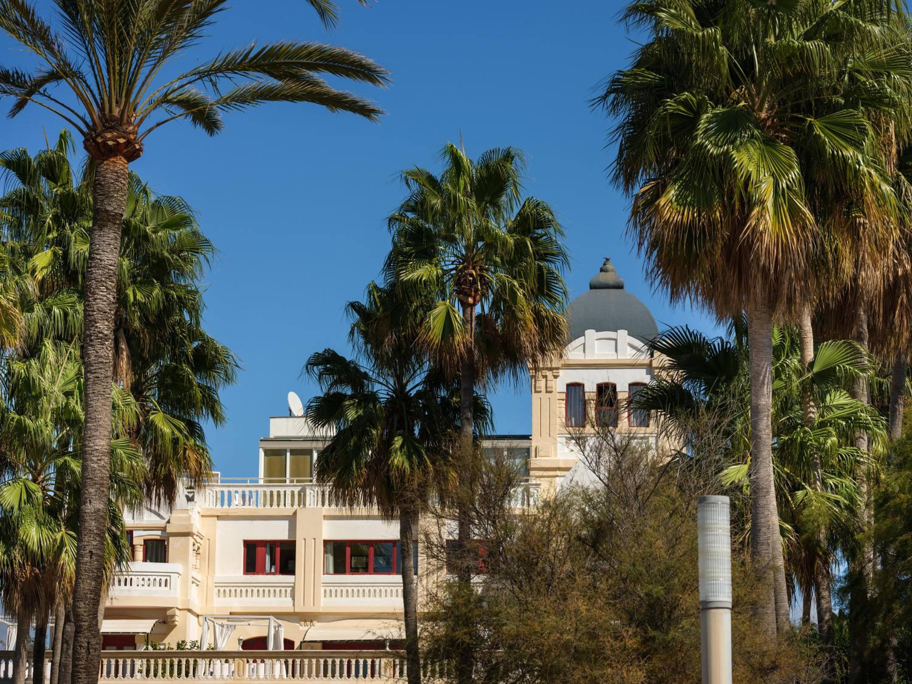 Hotel Ciutat Jardi — 25