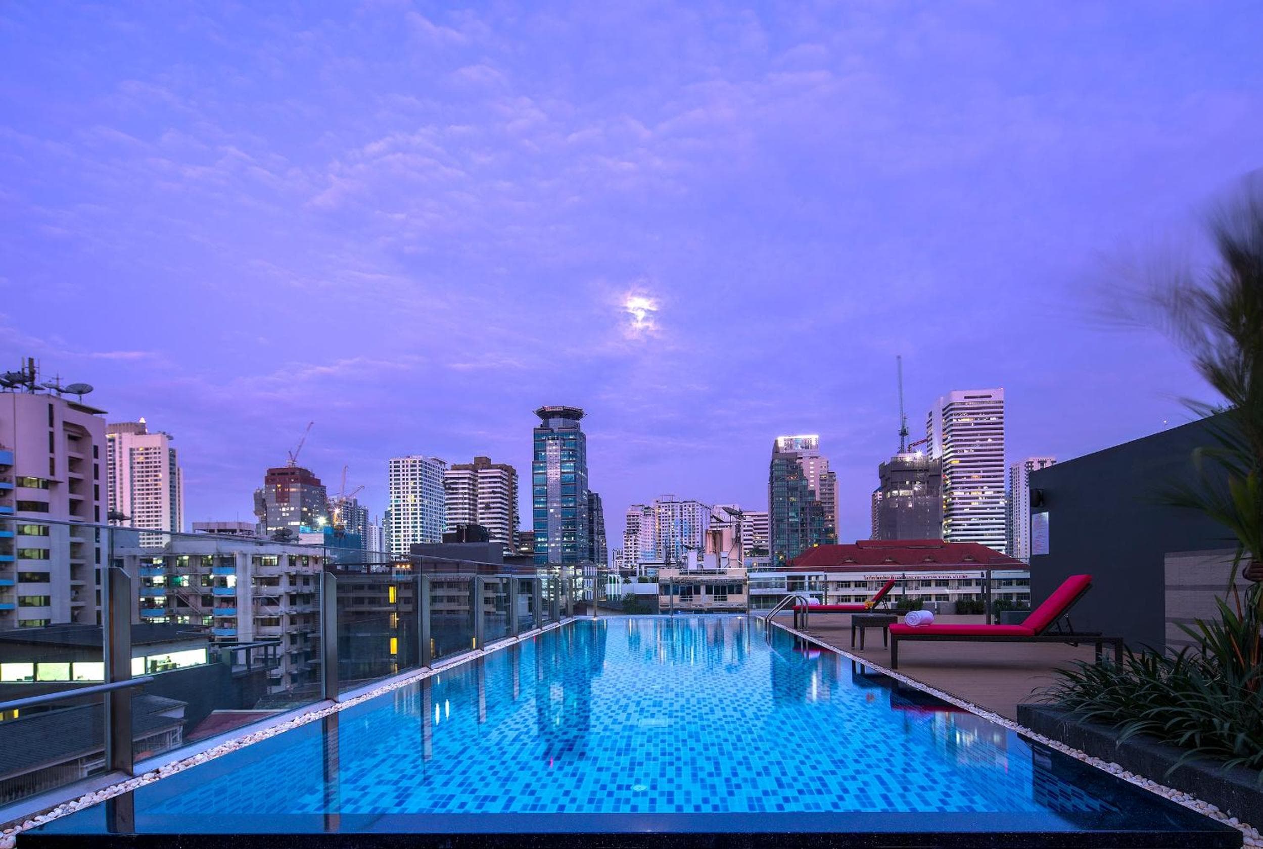 Travelodge Sukhumvit 11 — 14