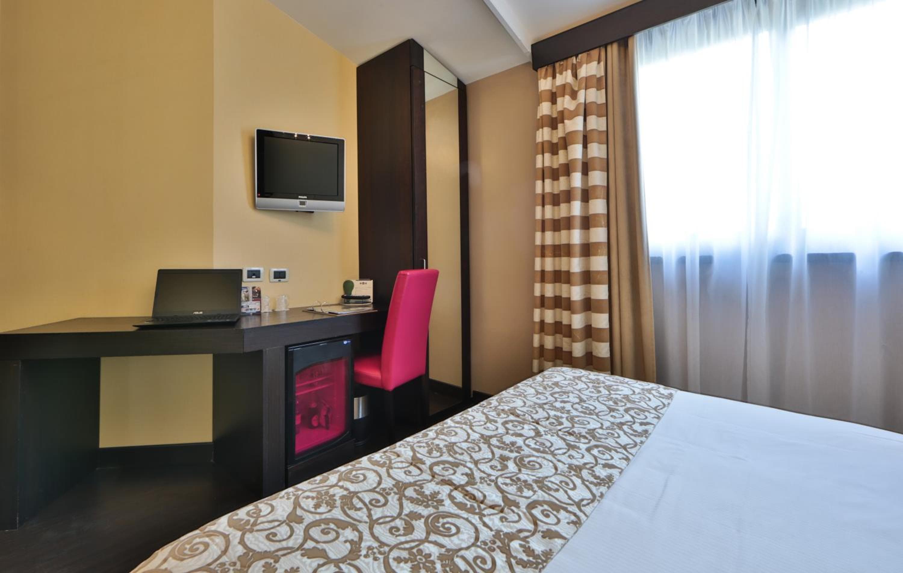 Best Western Cinemusic Hotel — 26