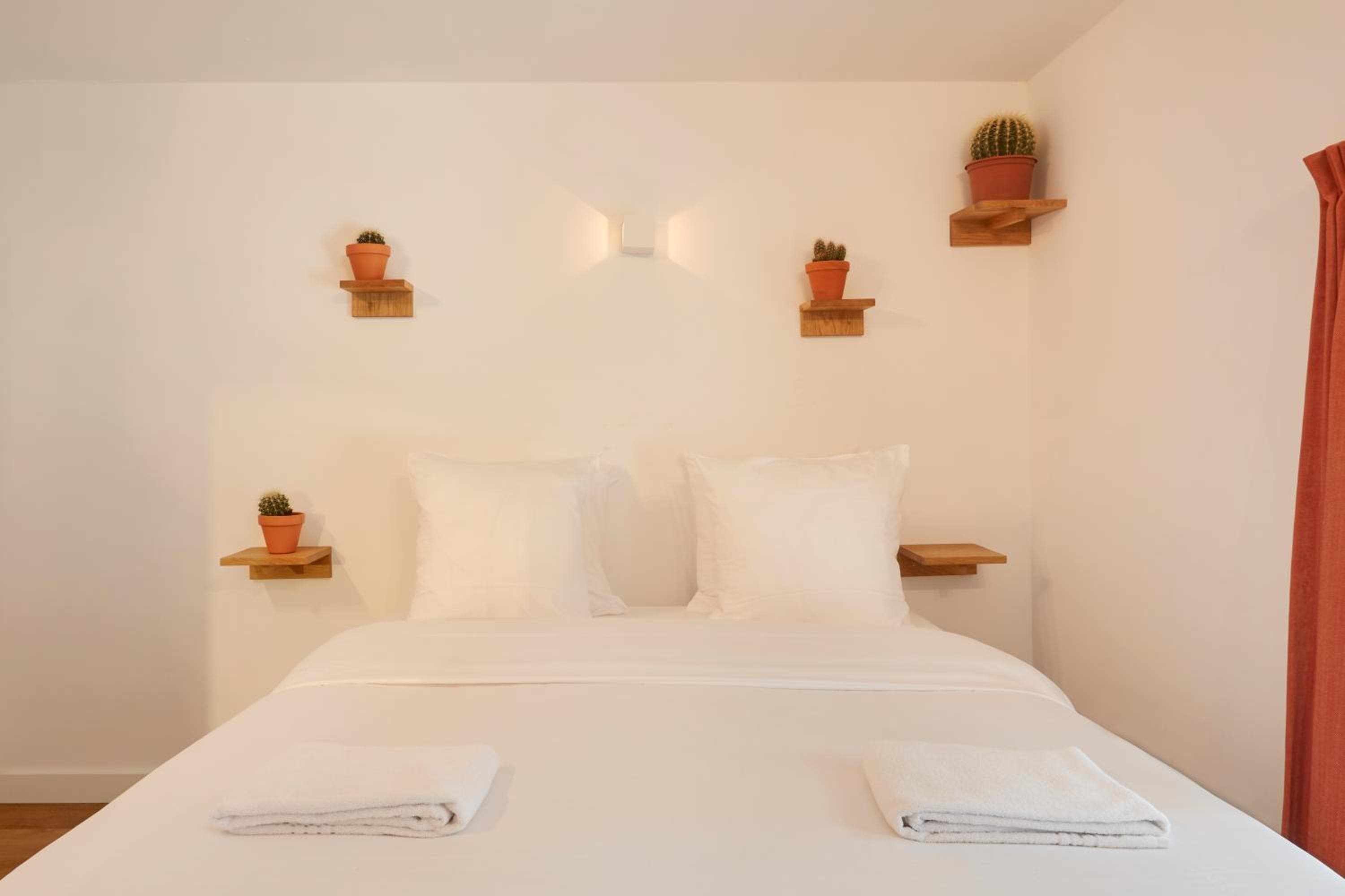 Hotel Not Hotel Amsterdam — 2