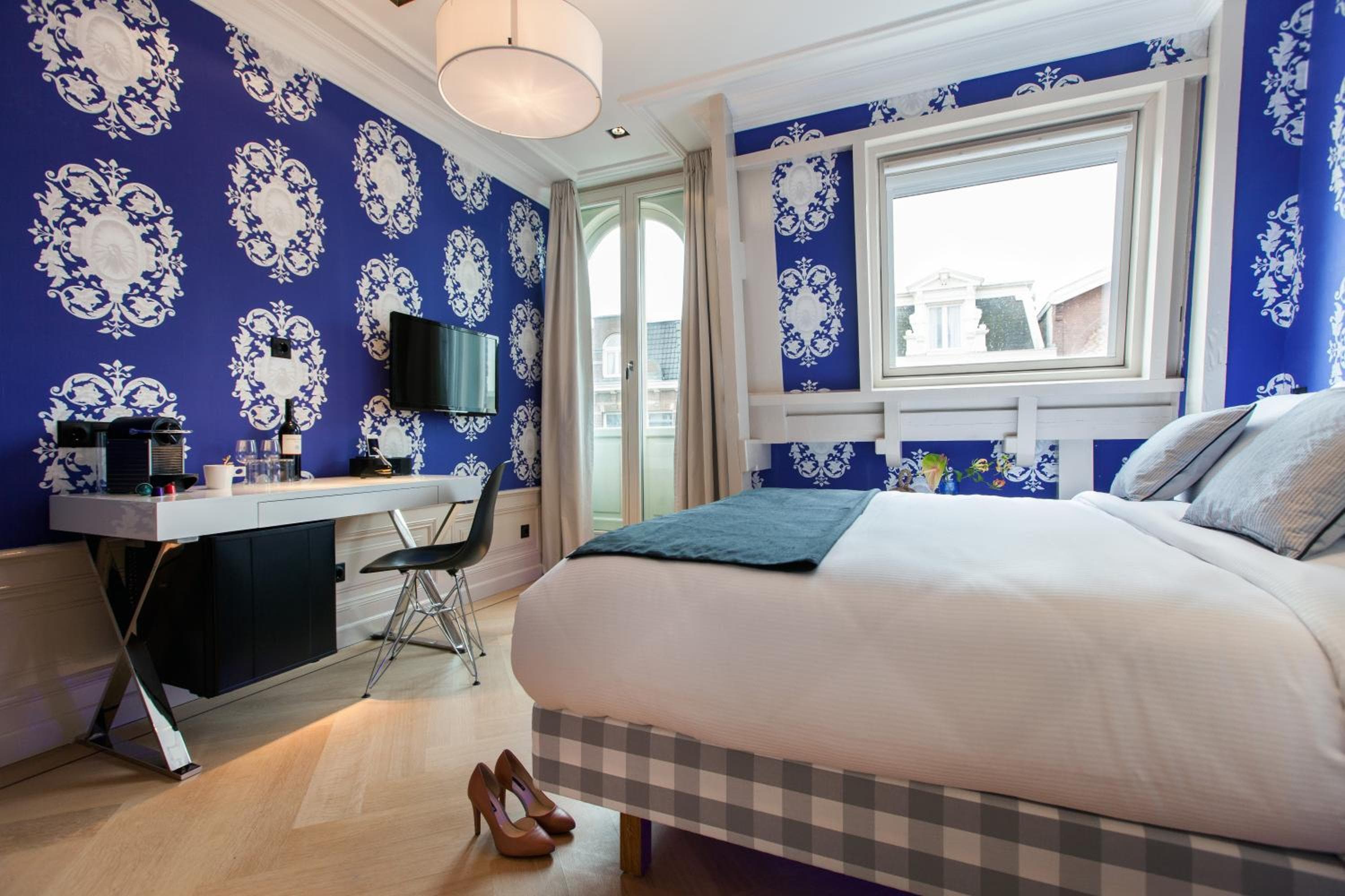 Amsterdam Canal Hotel — 28