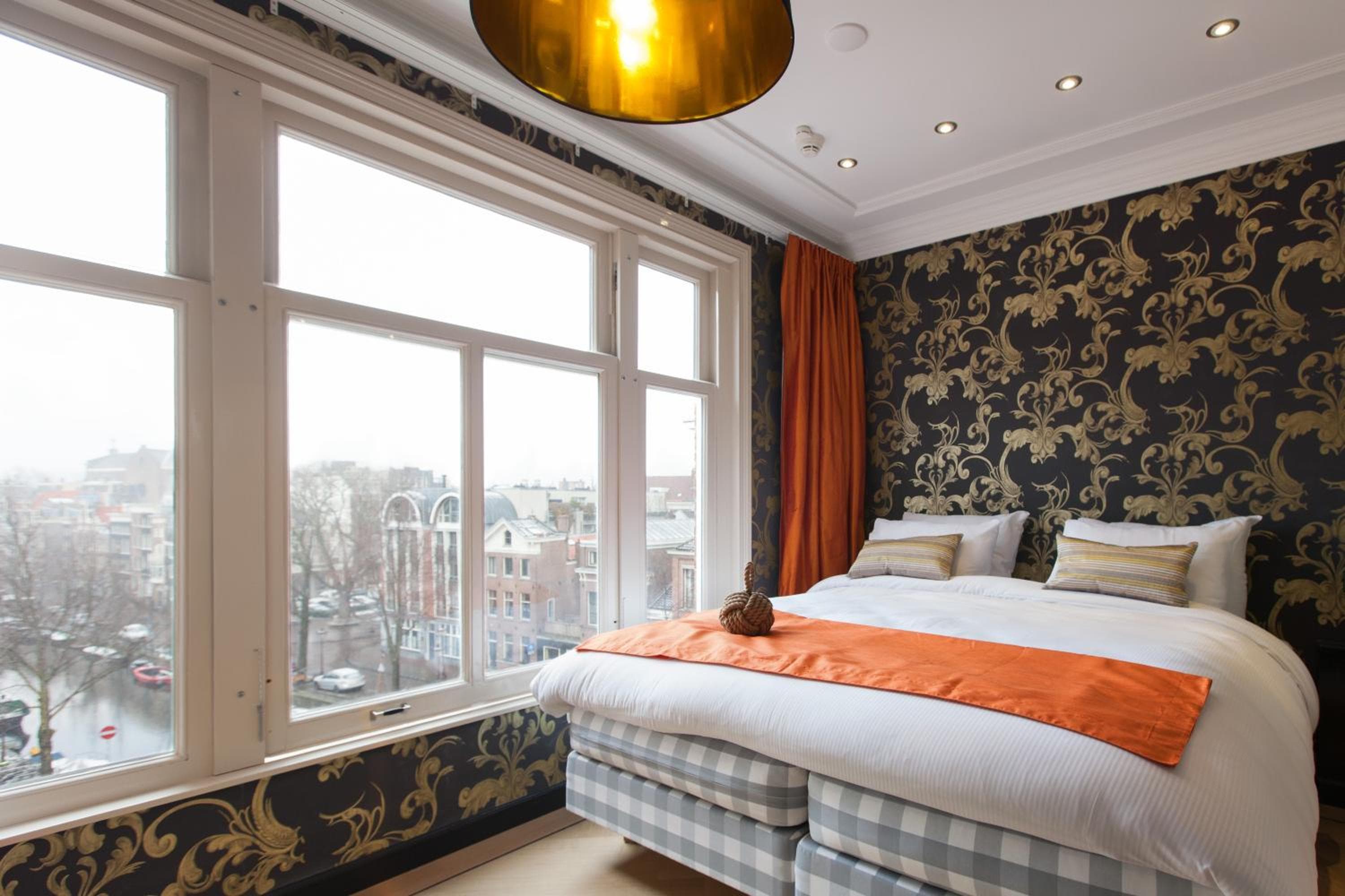 Amsterdam Canal Hotel — 30