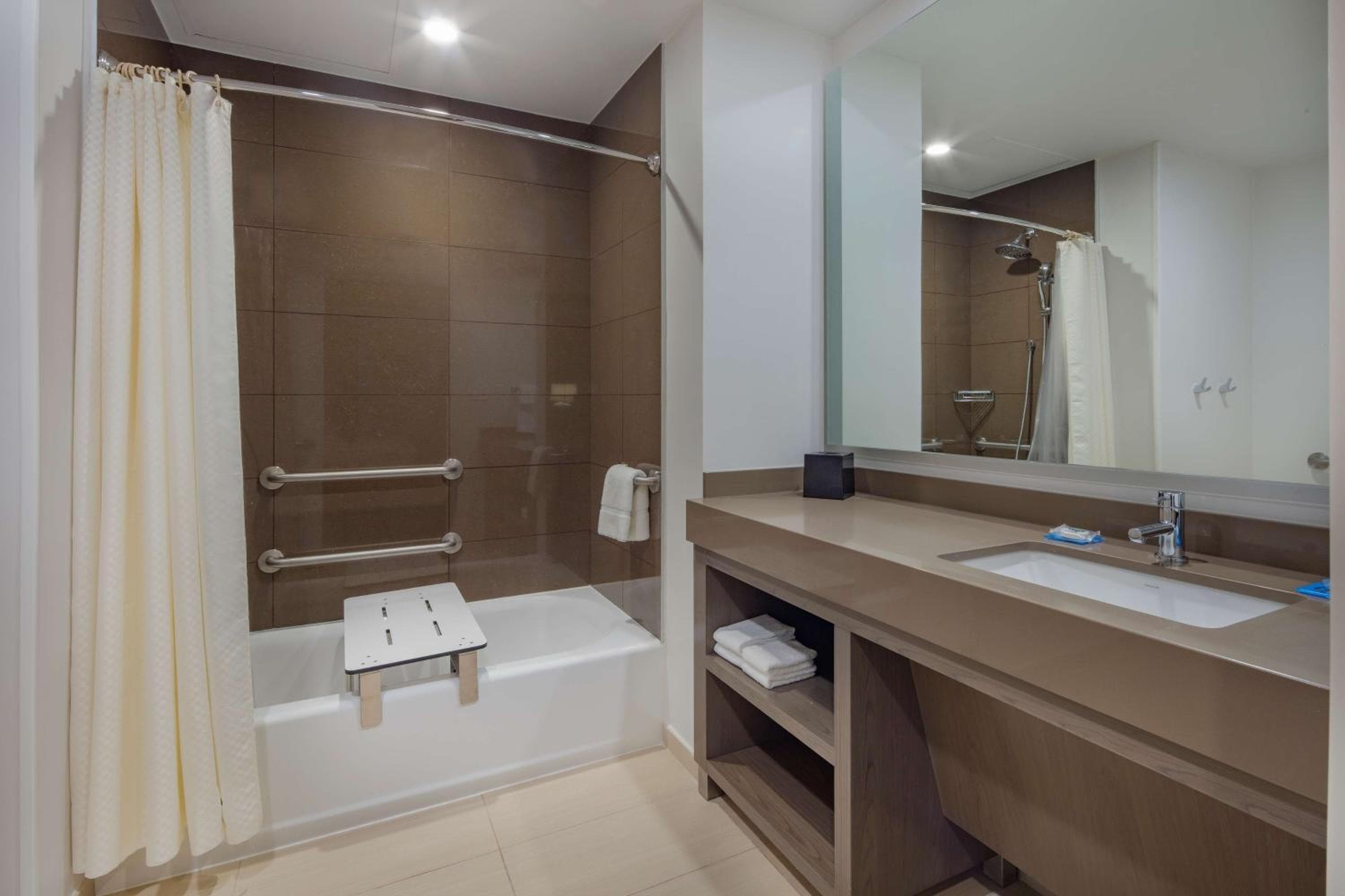 Hyatt House Mexico City Santa Fe — 23
