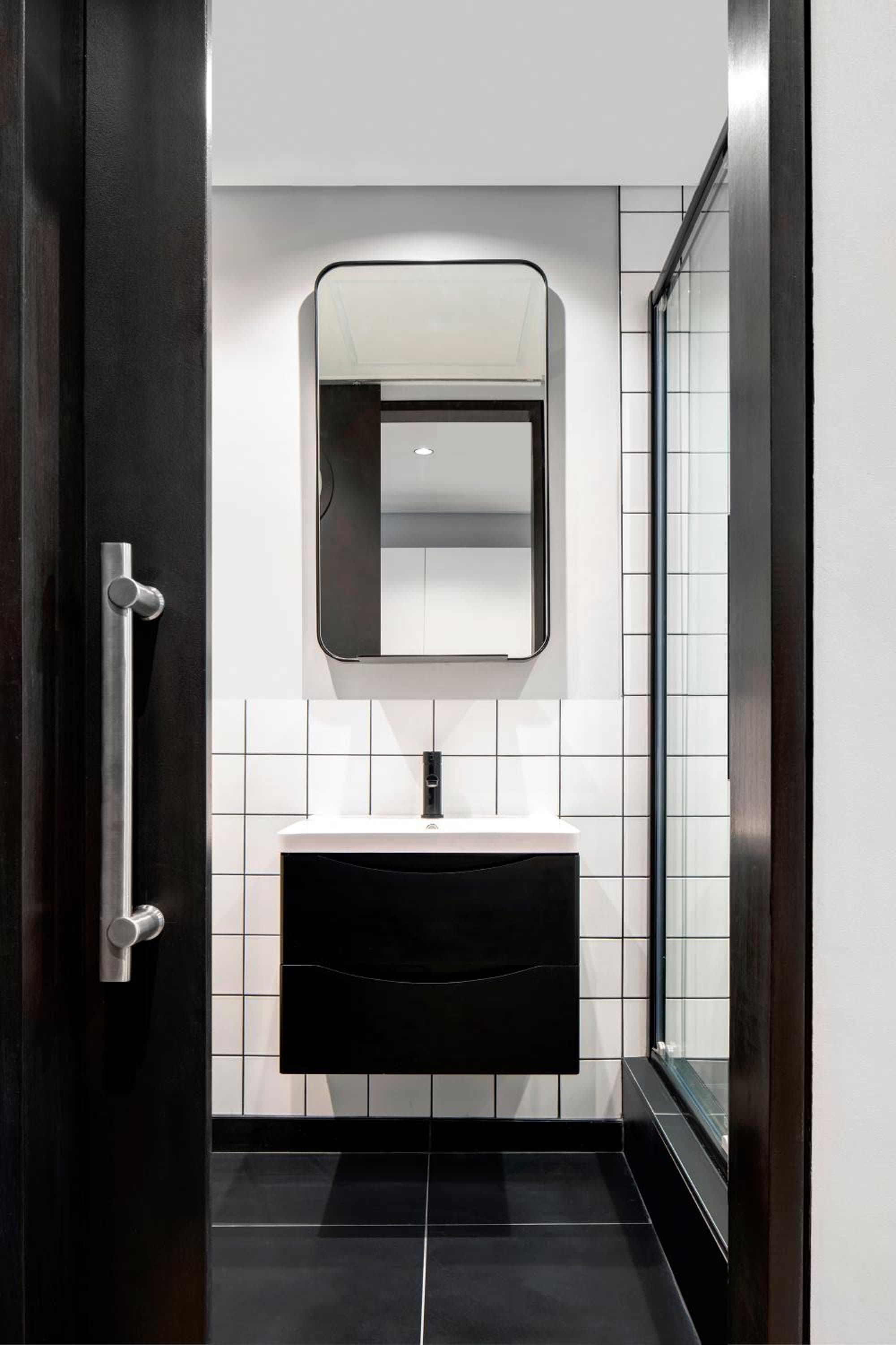 The Onyx Apartment Hotel by NEWMARK hotel, 57 Heerengracht Street, Cape Town, South Africa — photo 95