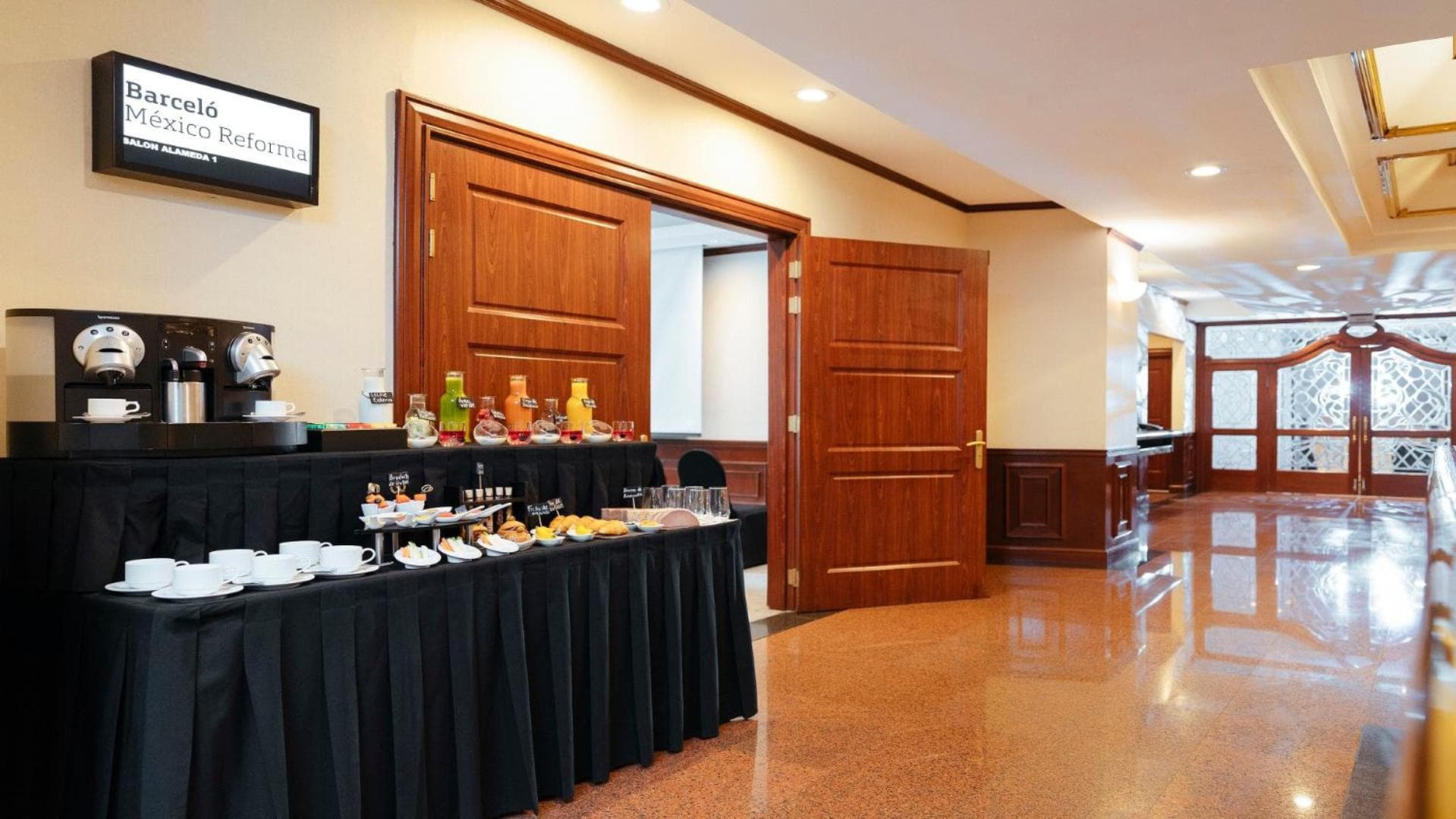 Barceló Mexico Reforma hotel, Paseo de la Reforma # 1, Col. Cuauhtémoc, Mexico City, Mexico — photo 61