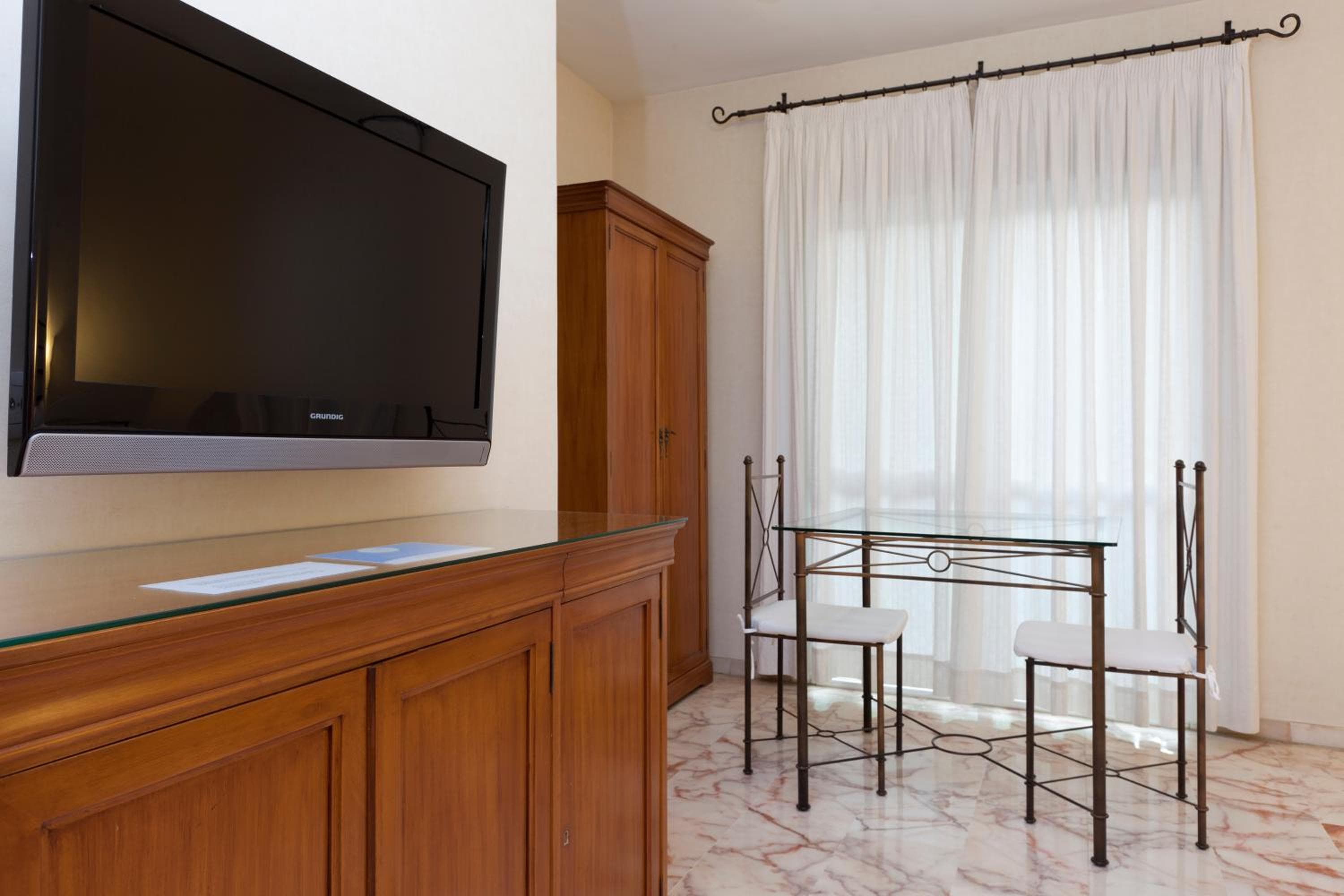 Apartamentos Vértice Bib Rambla — 5