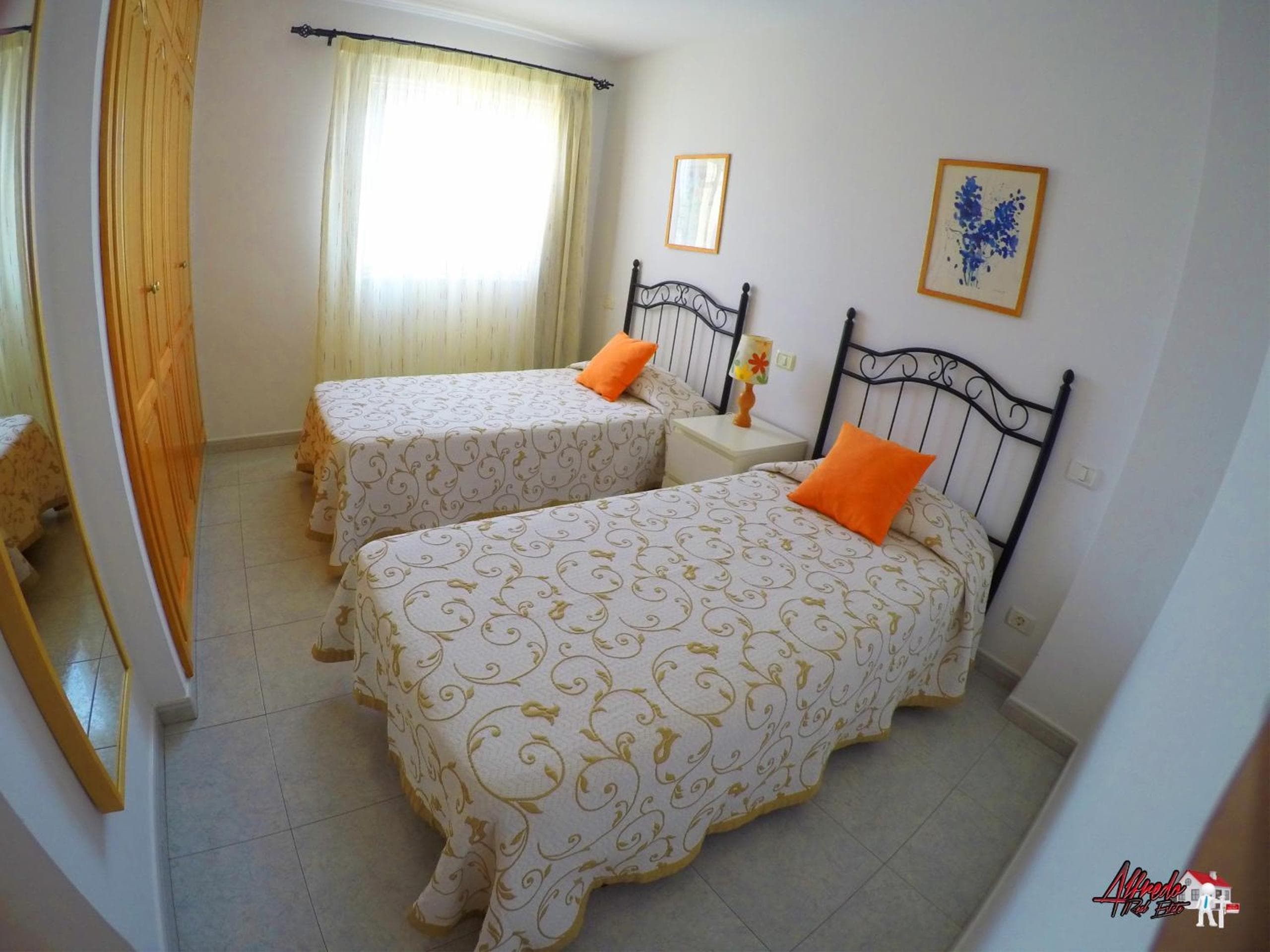 Torres del Sol — 4