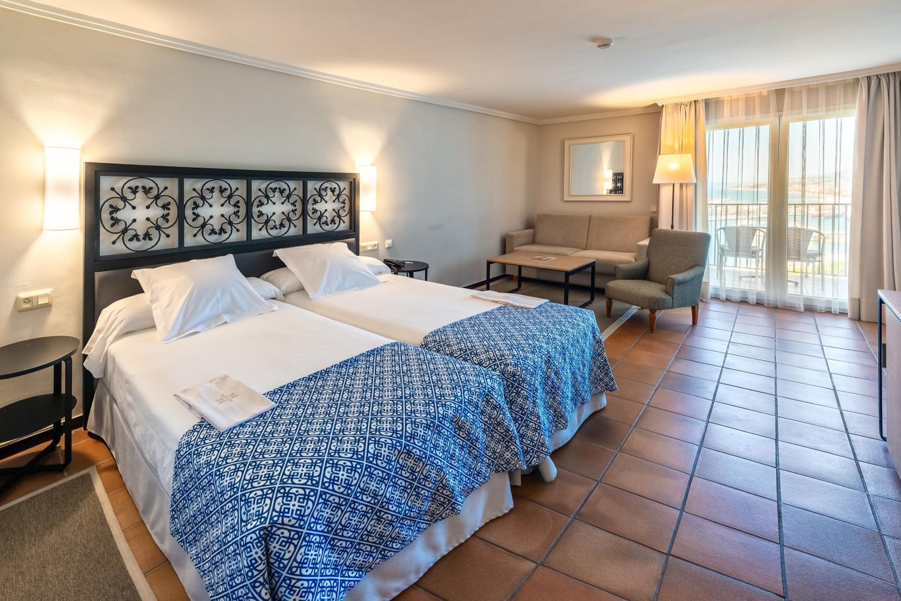 Parador Málaga Gibralfaro — 13
