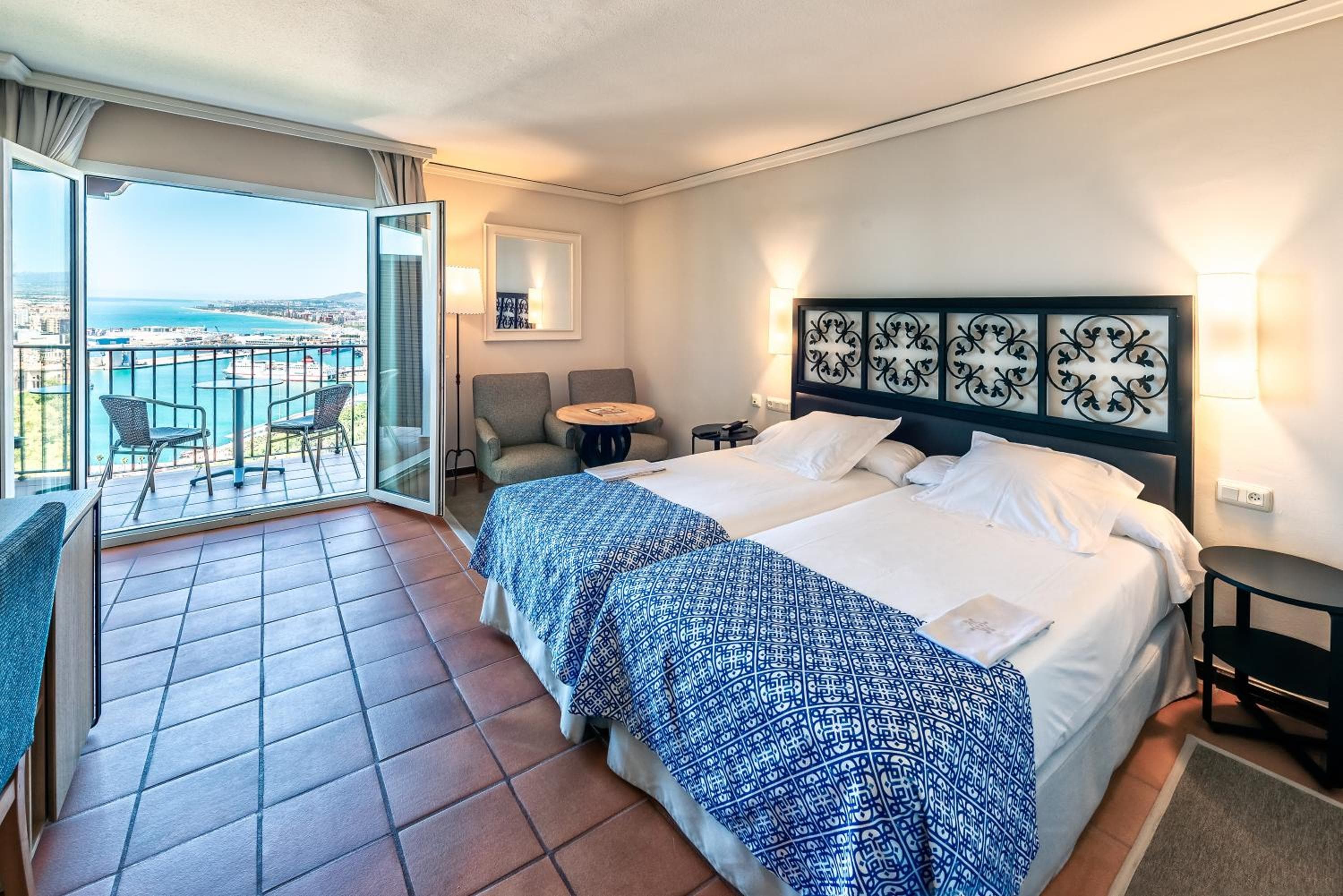Parador Málaga Gibralfaro — 12