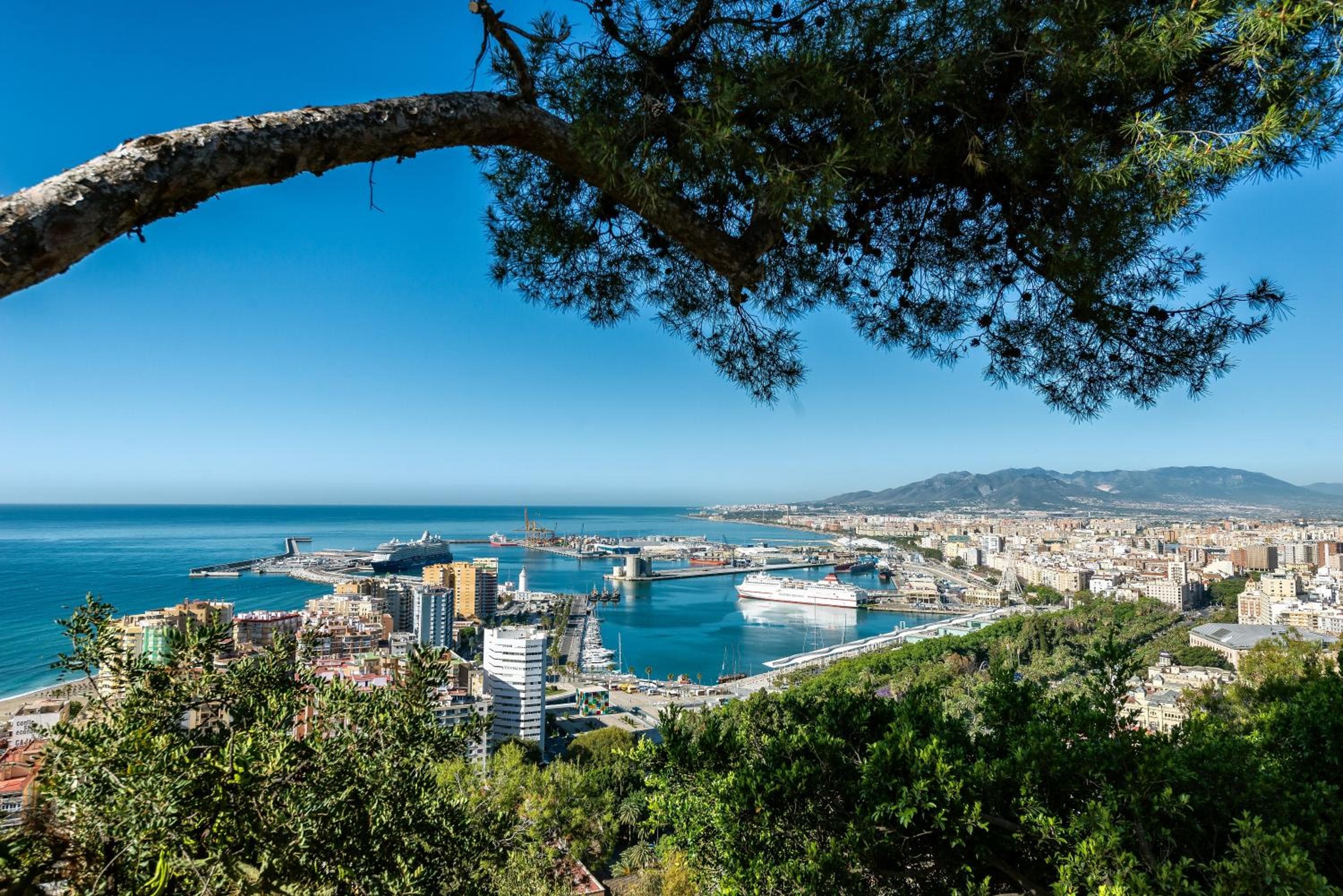 Parador Málaga Gibralfaro — 11