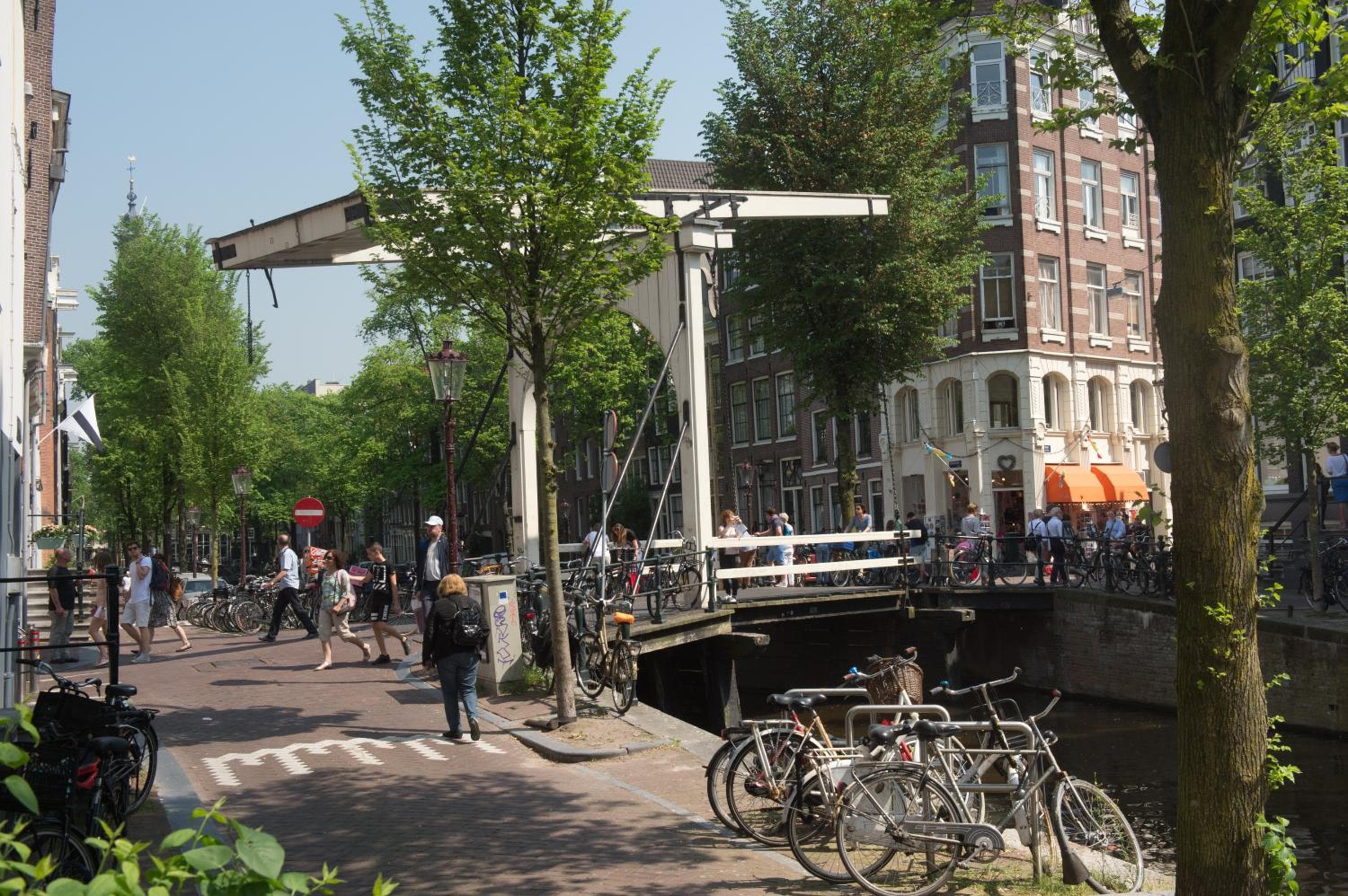 Hotel Rembrandtplein — 28