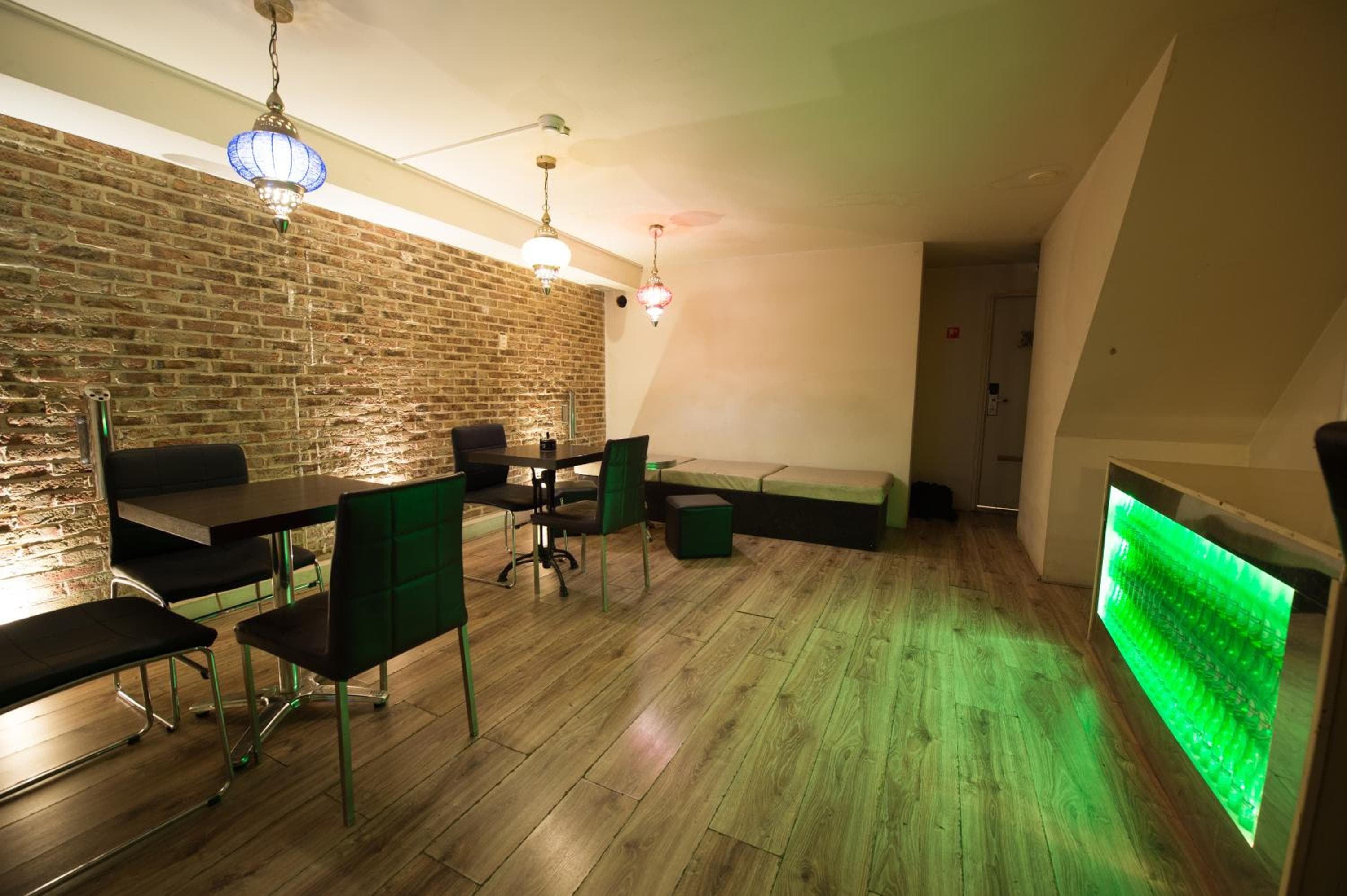 Hotel Rembrandtplein — 22