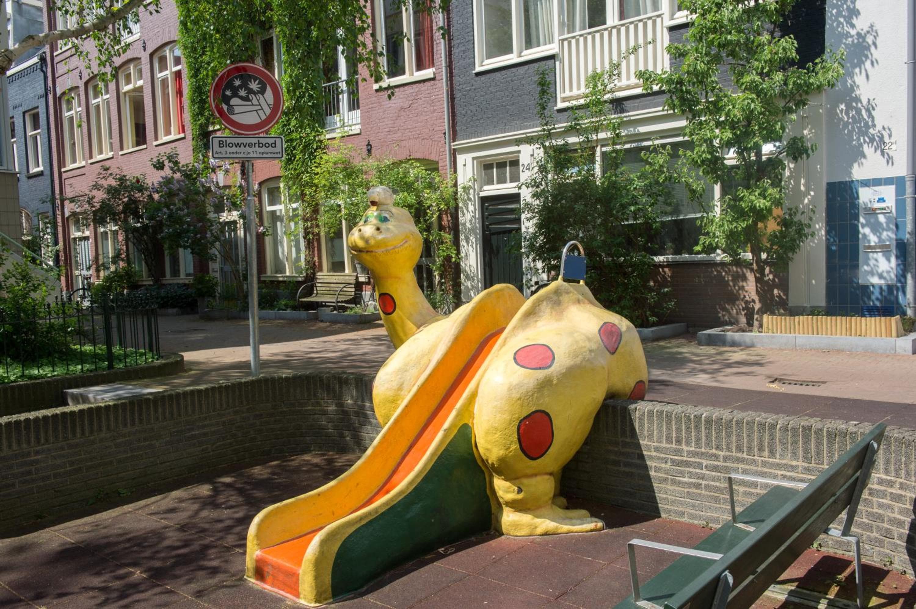 Hotel Rembrandtplein — 18