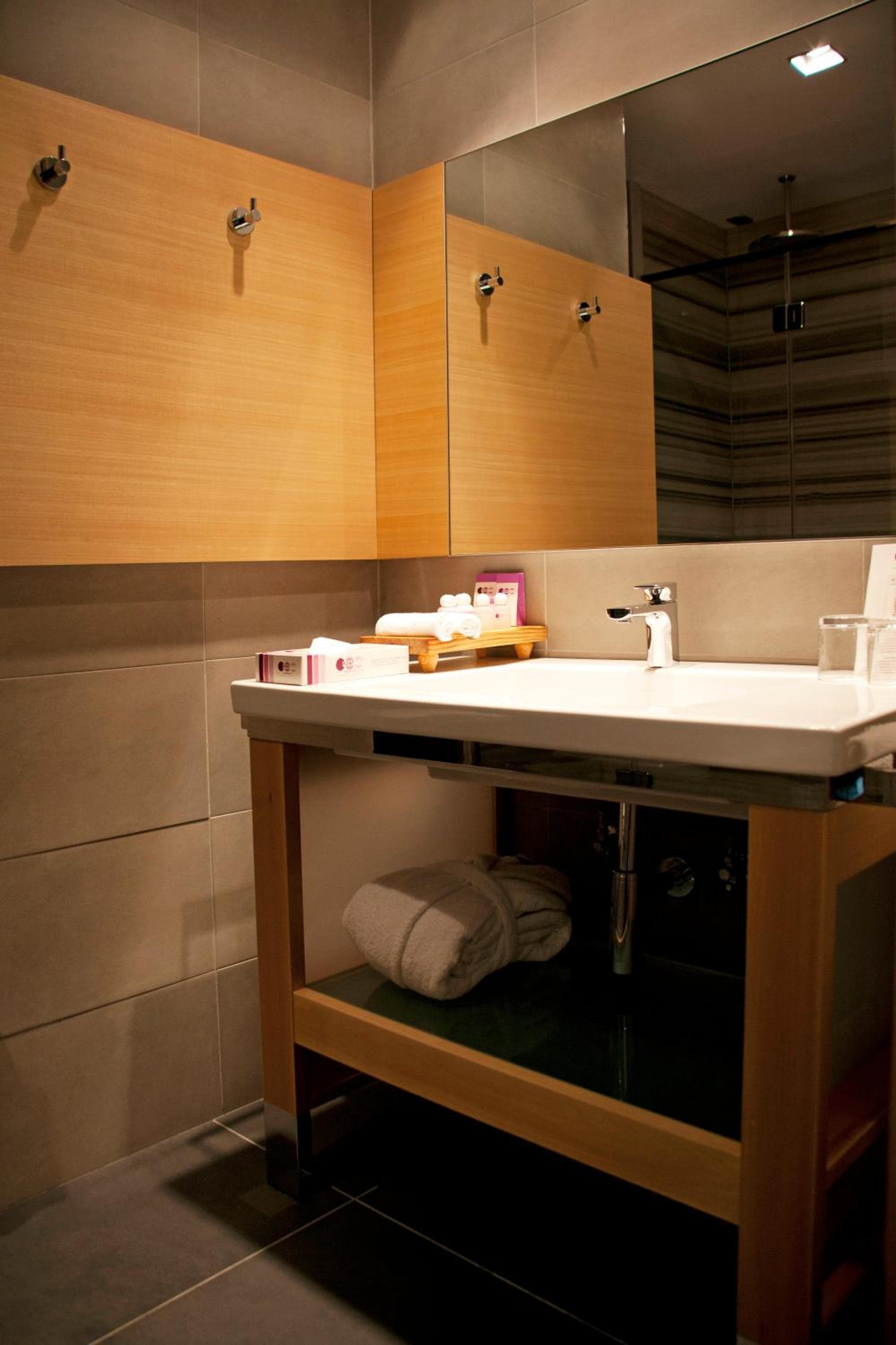 Point Hotel Barbaros — 26