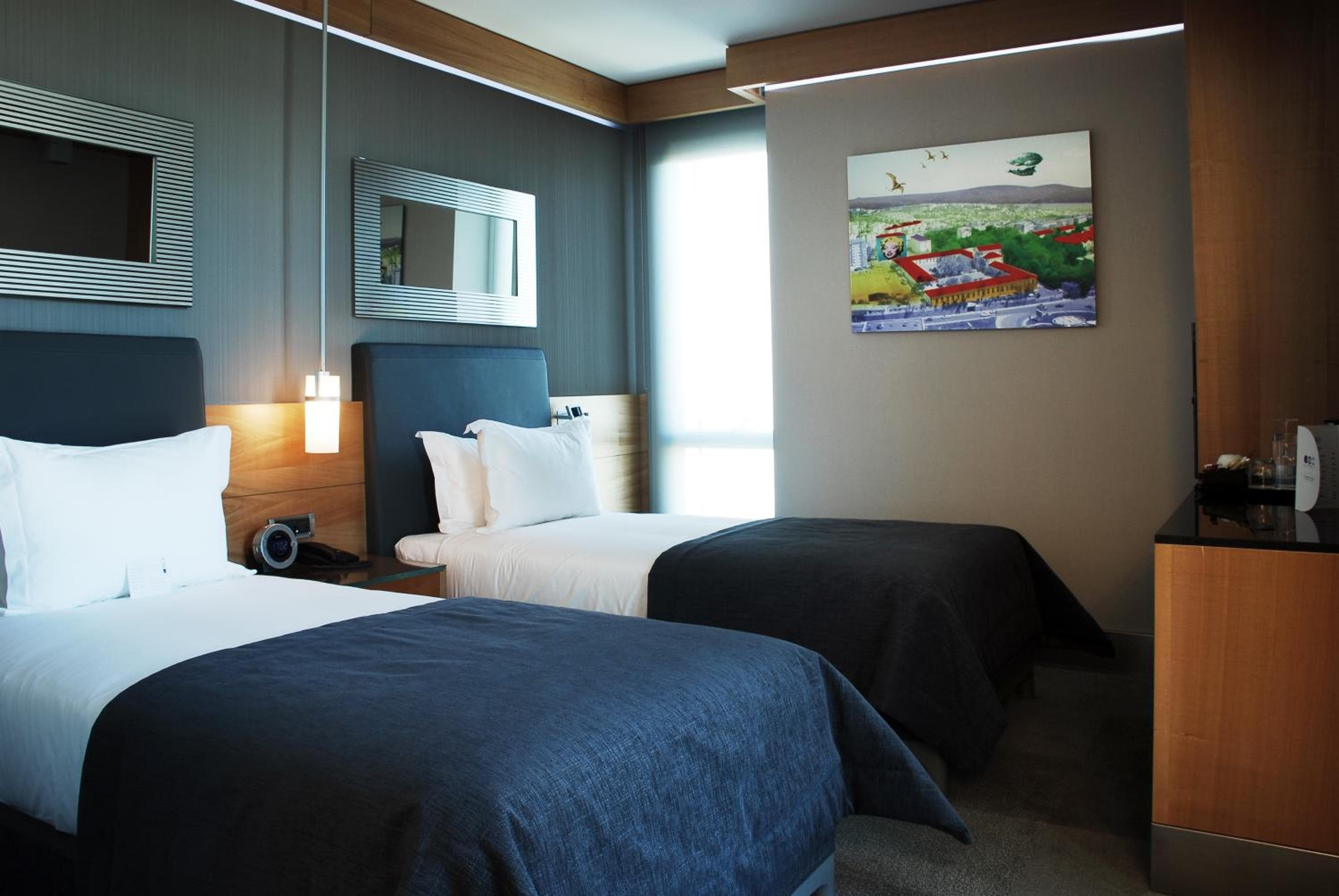 Point Hotel Barbaros — 15