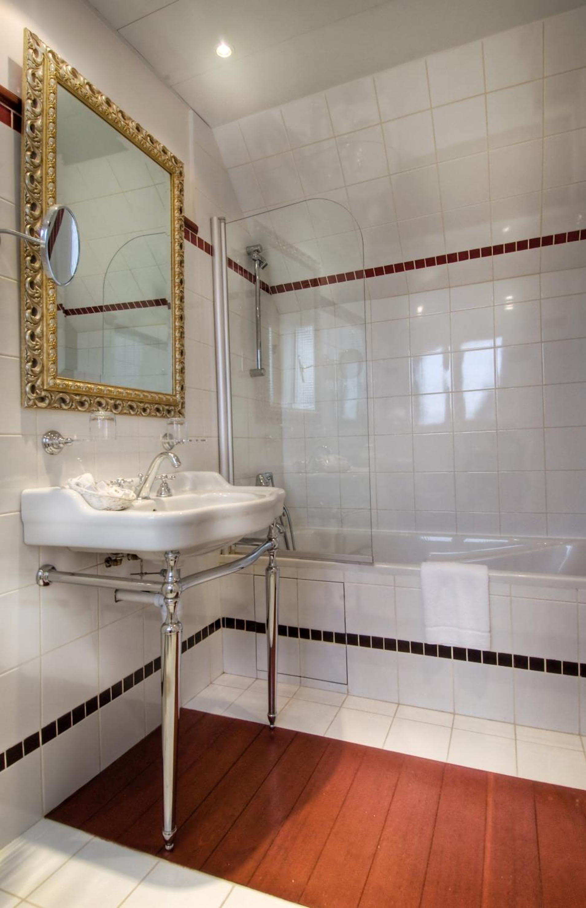 Best Western Premier Trocadero La Tour — 15