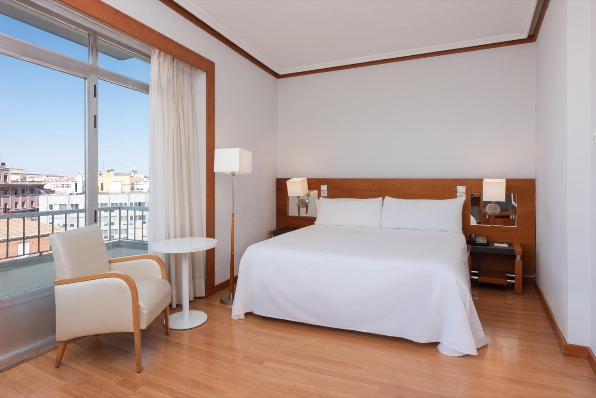Hotel Madrid Plaza de España, Affiliated by Meliá — 9
