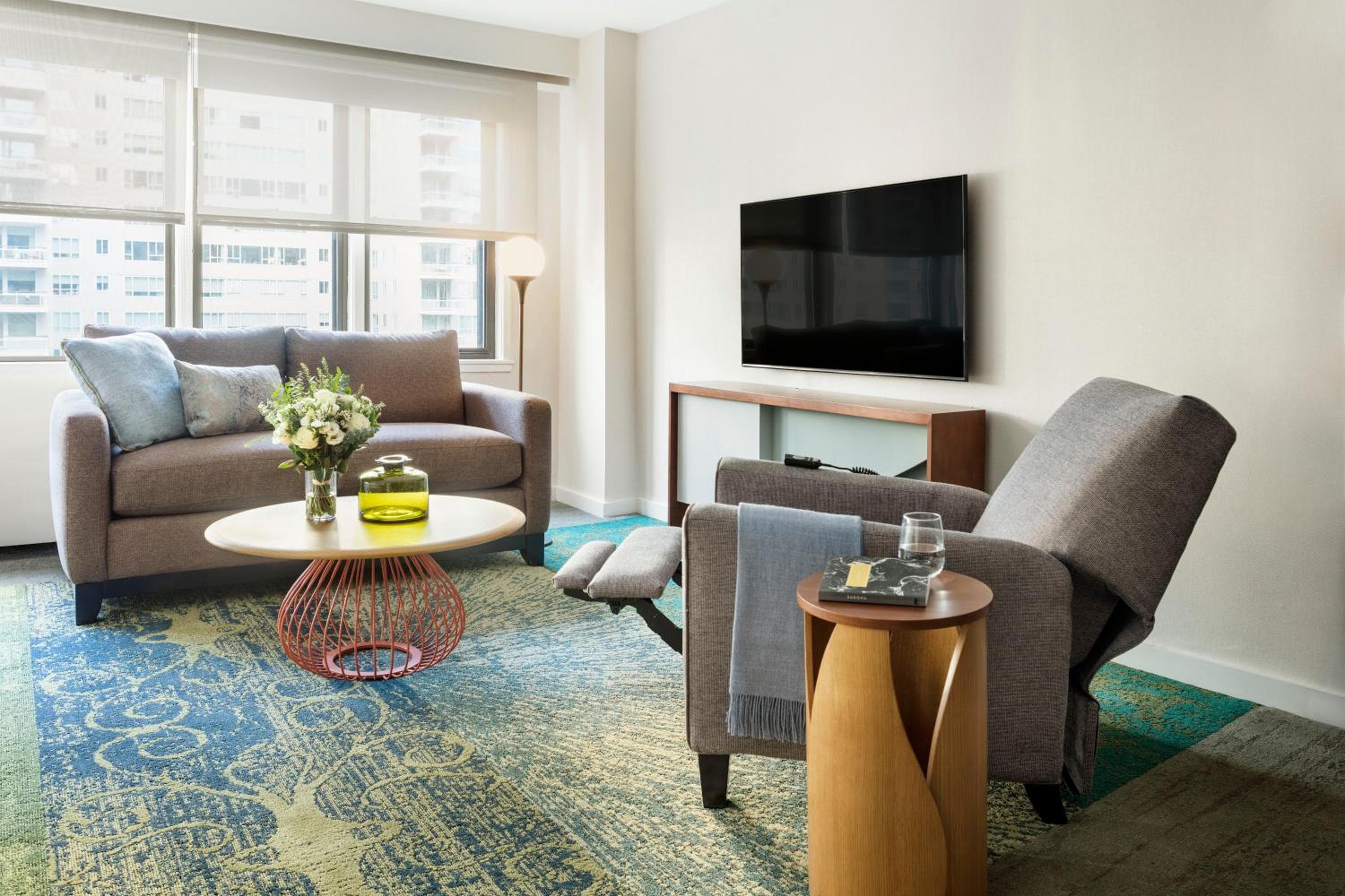 The Gardens Sonesta ES Suites New York — 24