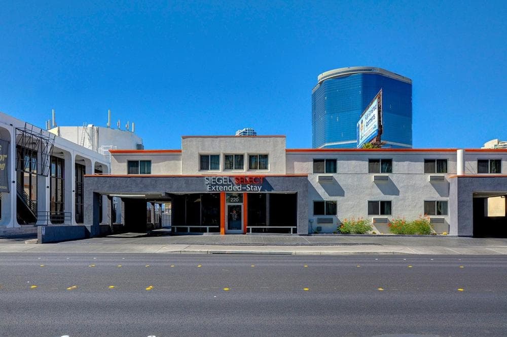 Siegel Select LV Strip-Convention Center — 1