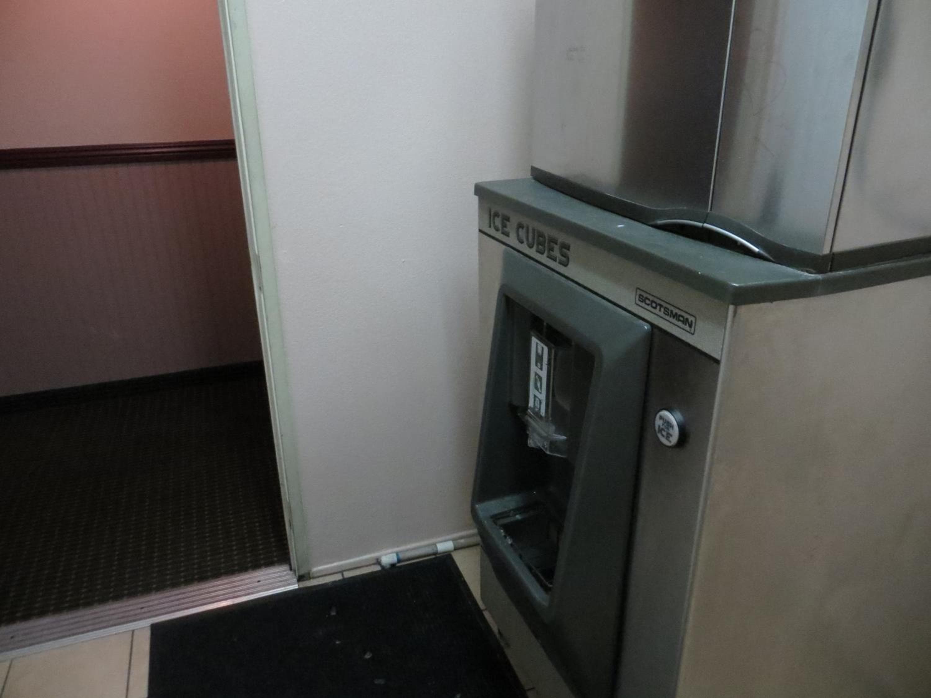 Super 8 by Wyndham Hollywood/LA Area — 24