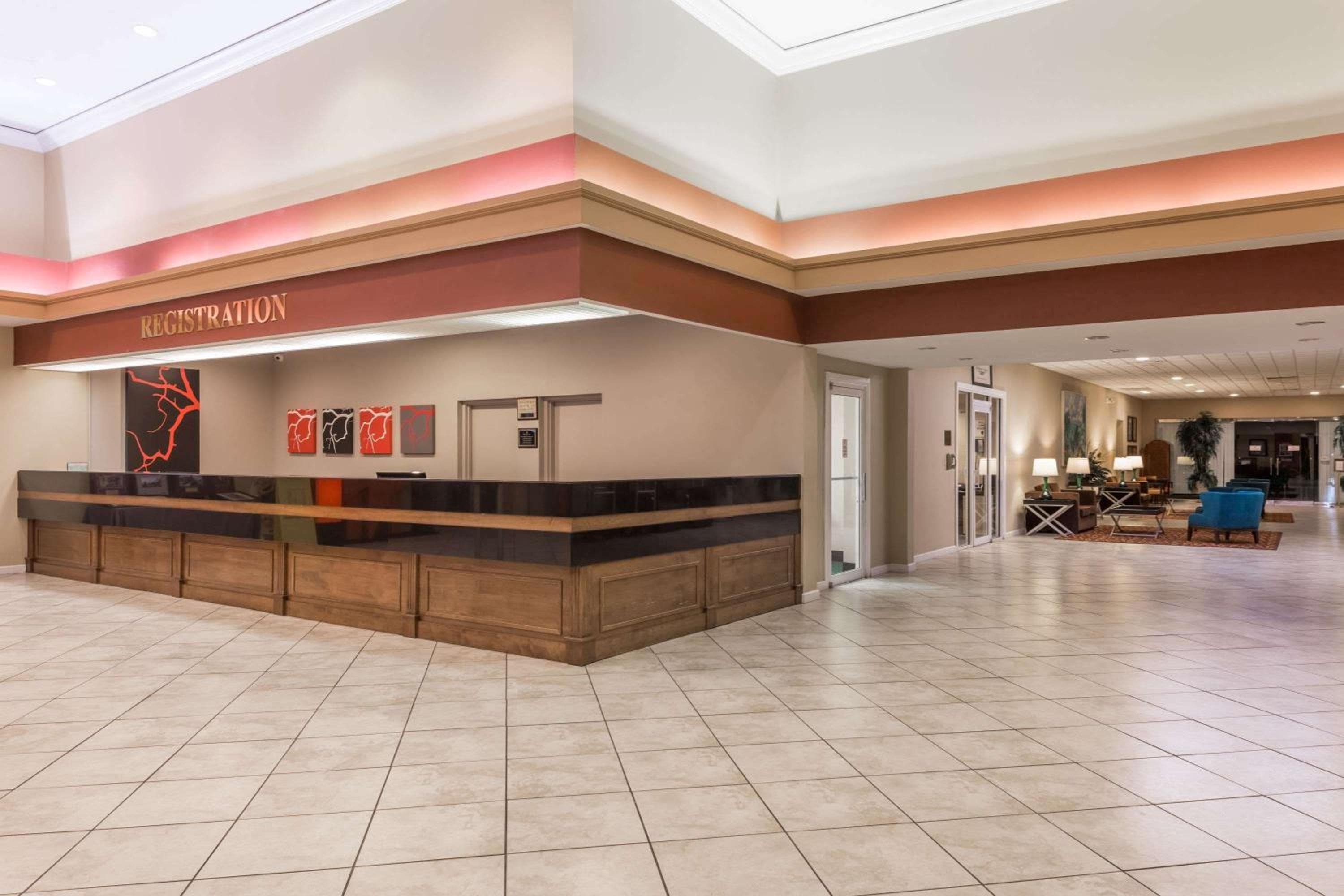 Ramada di Wyndham Kissimmee Gateway — 23