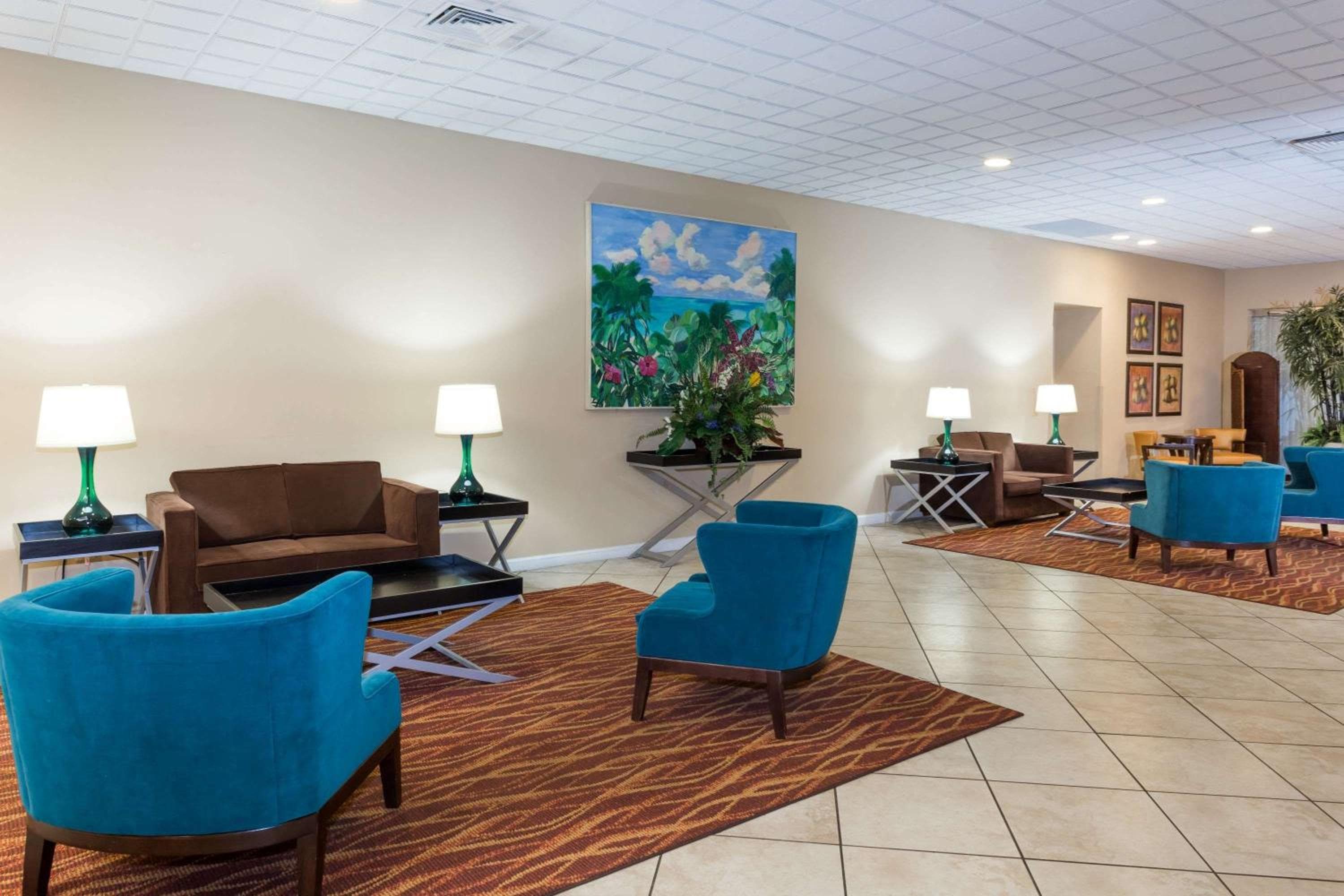 Ramada di Wyndham Kissimmee Gateway — 24